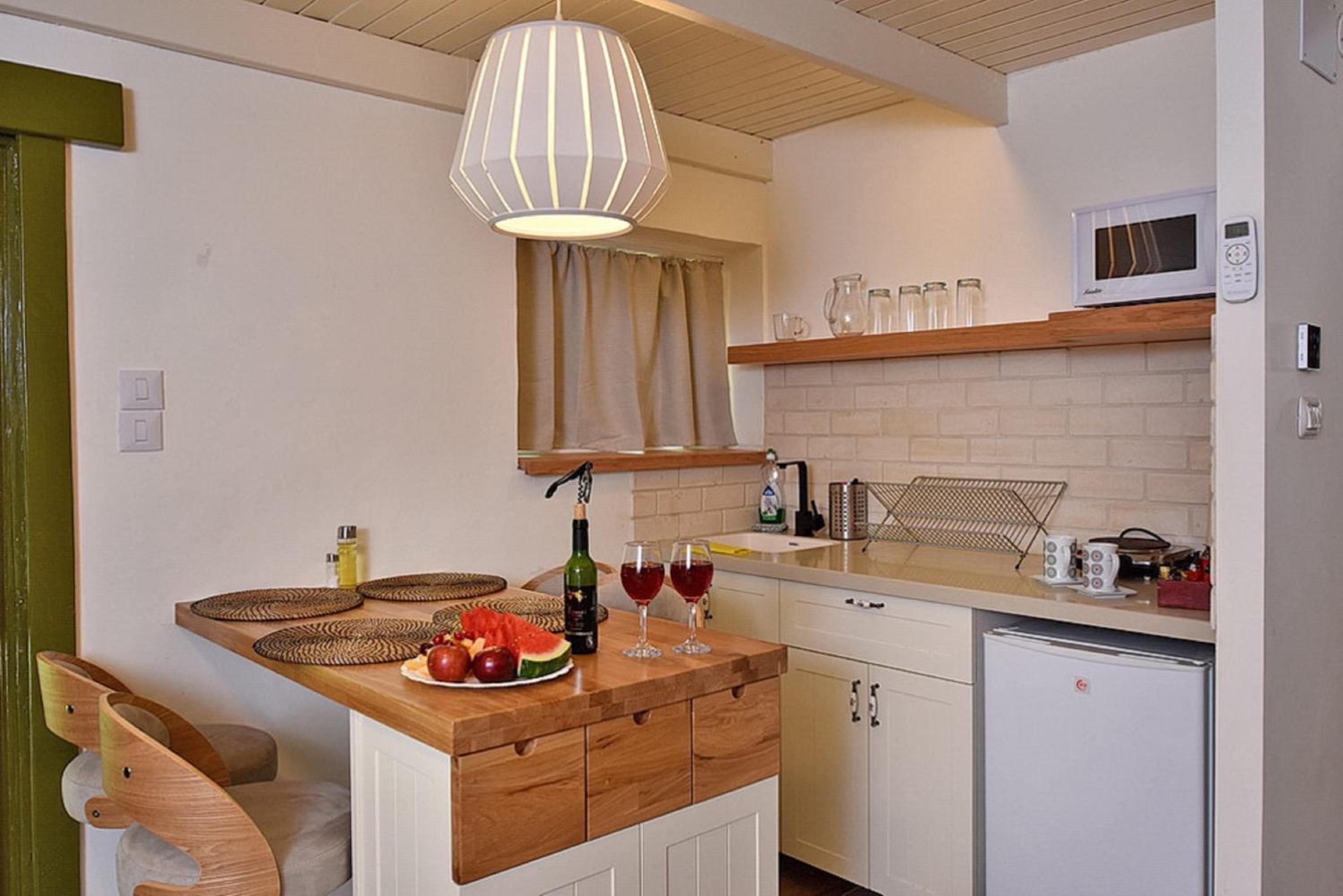 Deluxe Suite with Spa Bath photo 3