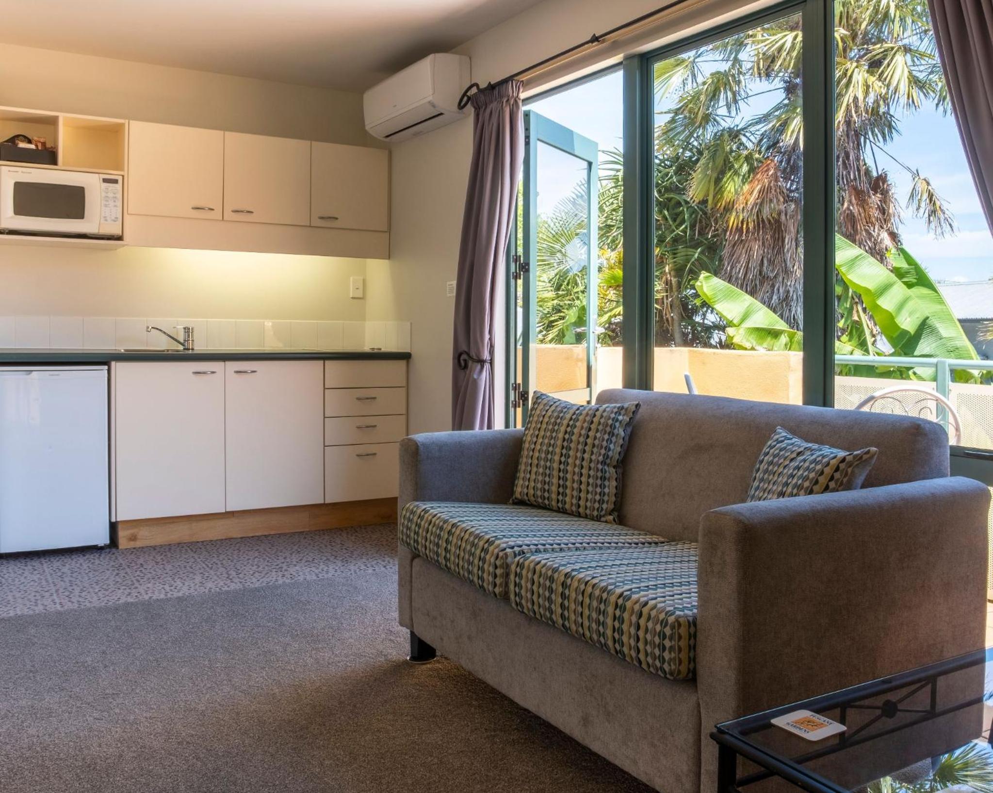 Two-Bedroom Suite - Photo 3