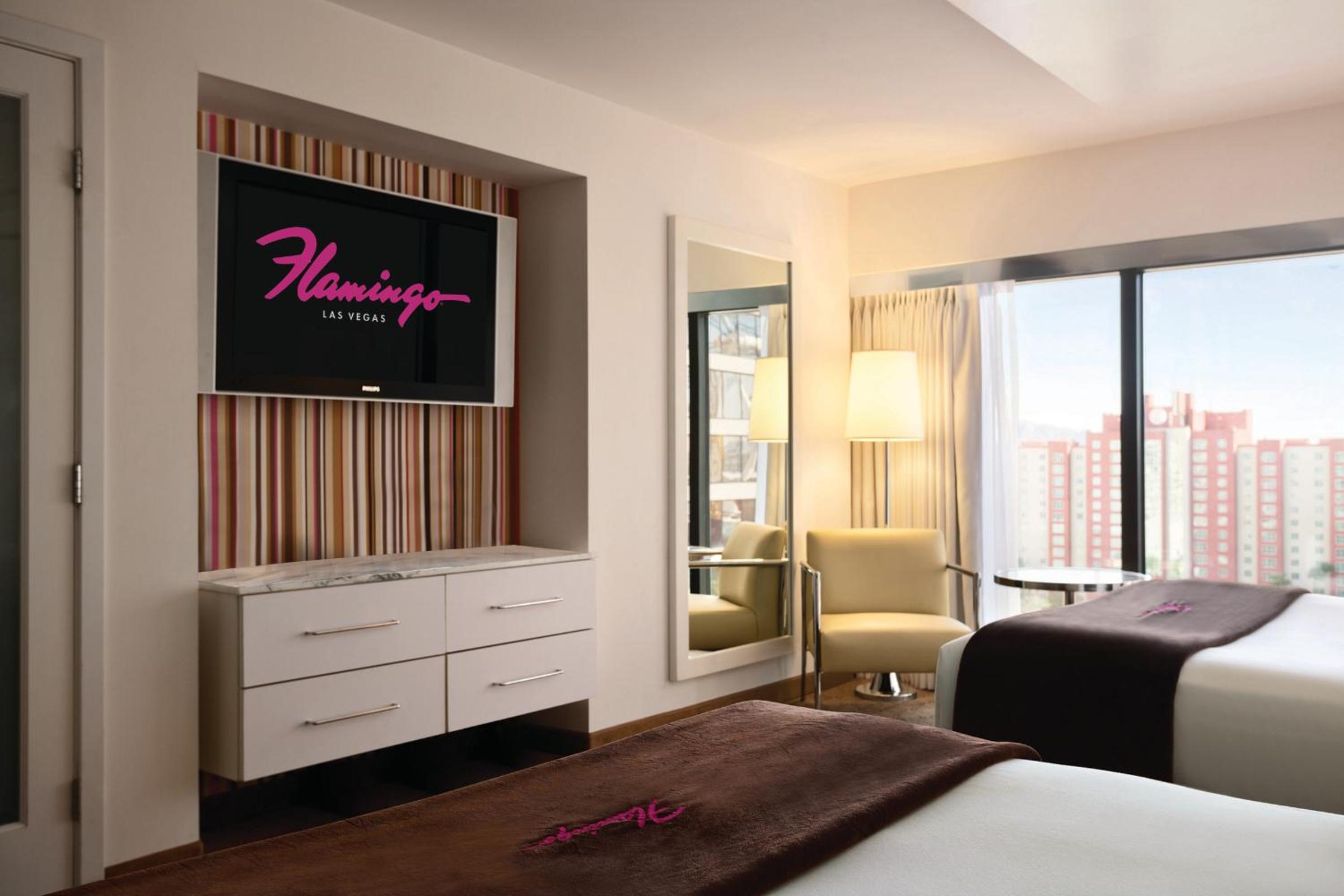 Go Room, 2 Queens, Strip View, Non-Smoking photo 3