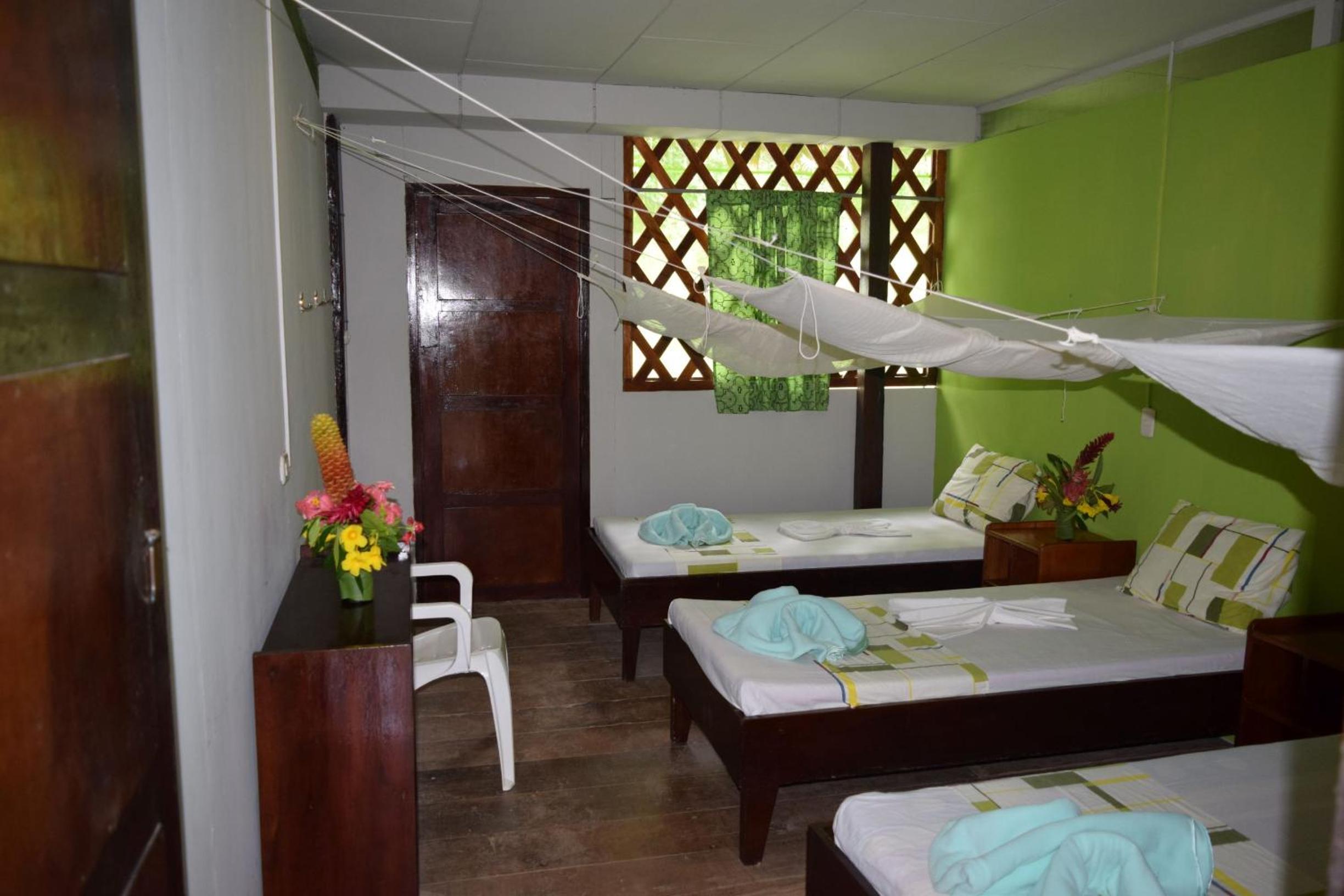 Comfort Triple Room with Shower photo 3