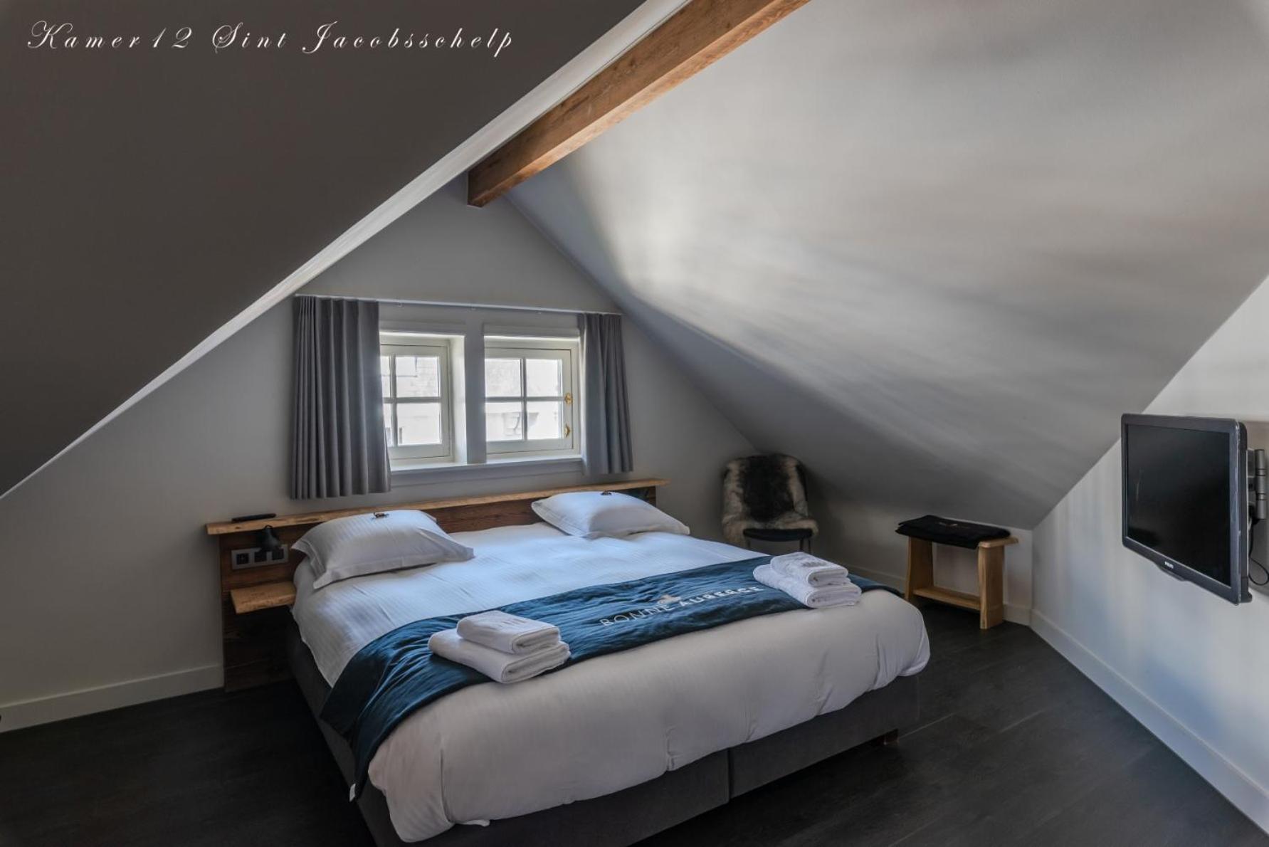 Standard Suite