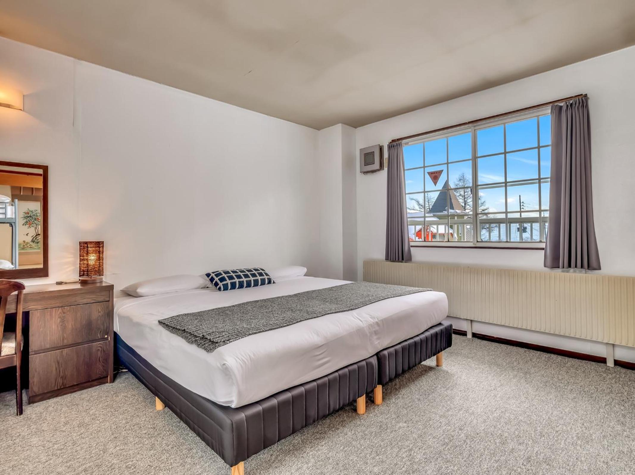 Double or Twin Room with Private Bathroom