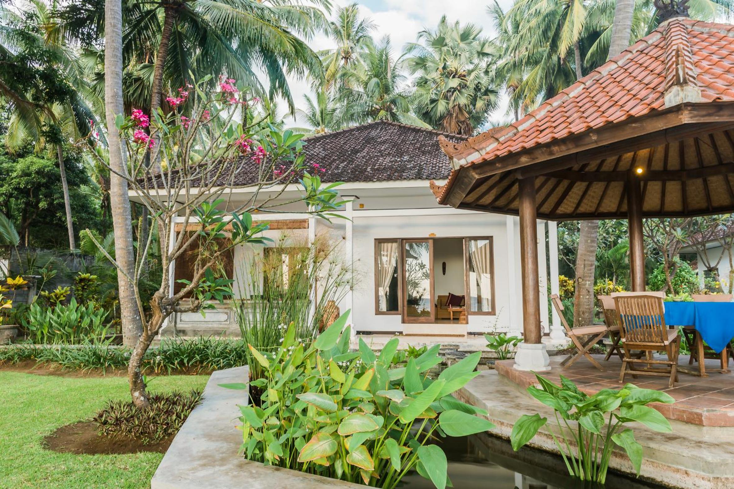 Three-Bedroom Villa - Photo 36