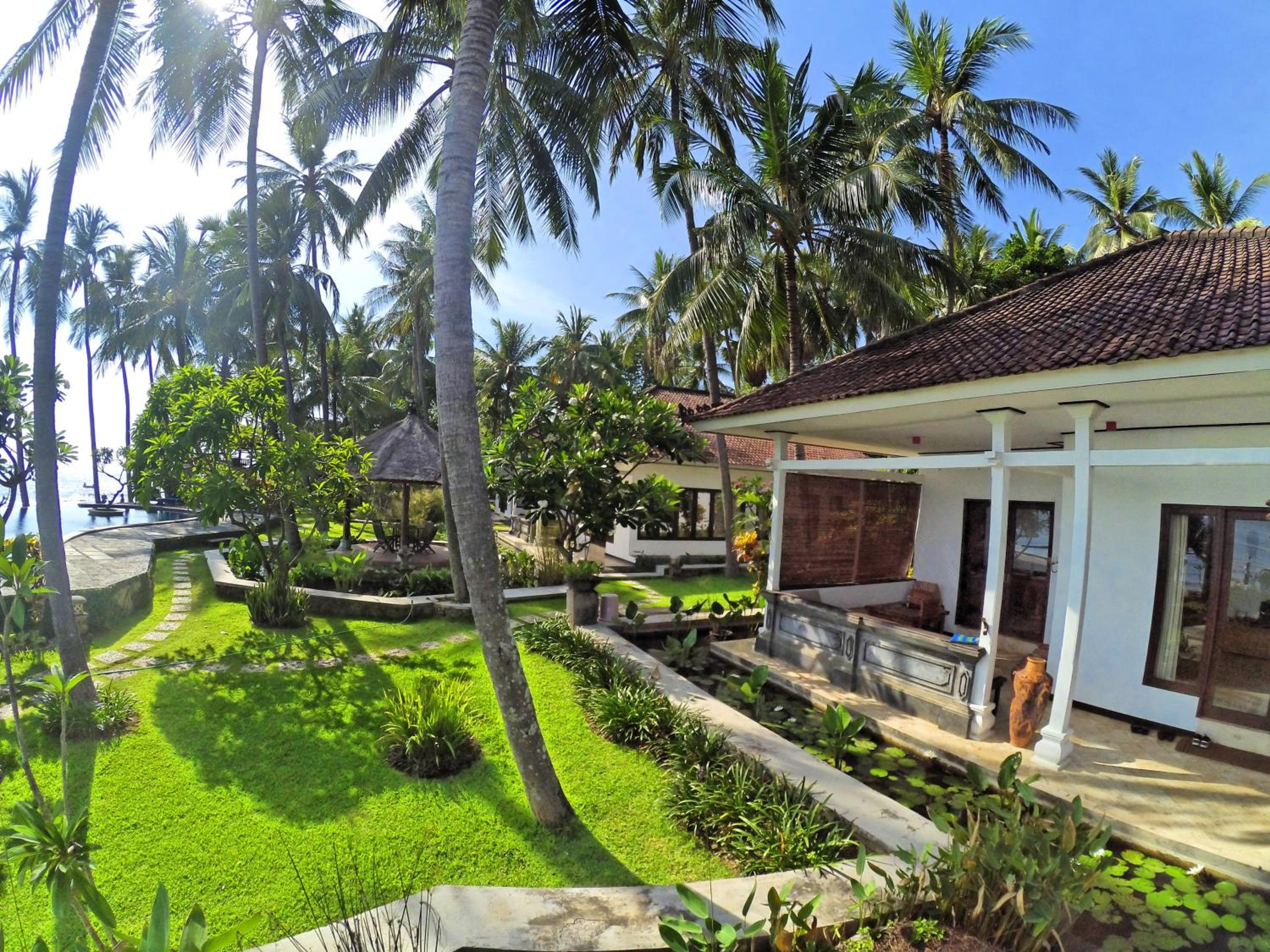 Three-Bedroom Villa - Photo 33