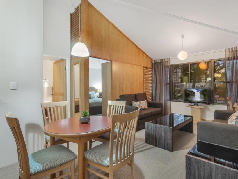 Two-Bedroom Suite - Photo 3