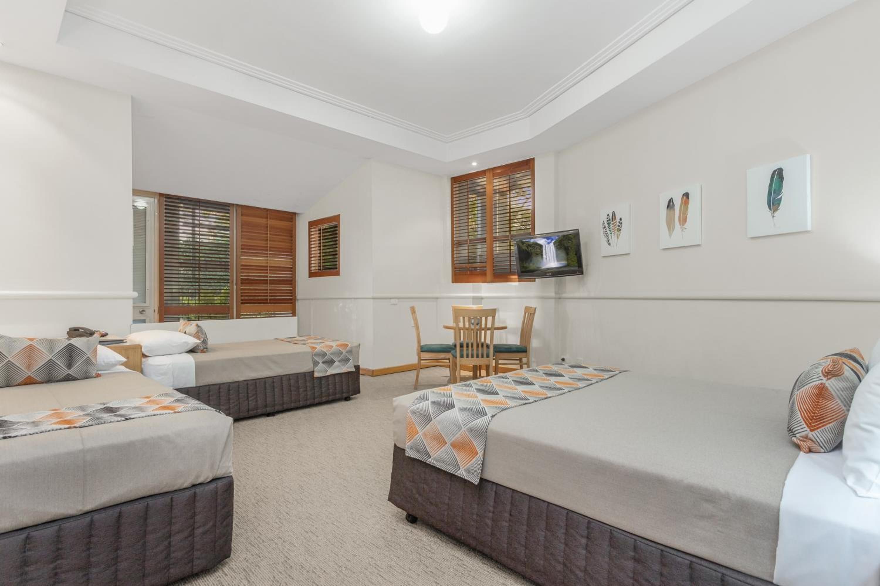 Classic Quadruple Room - Photo 1