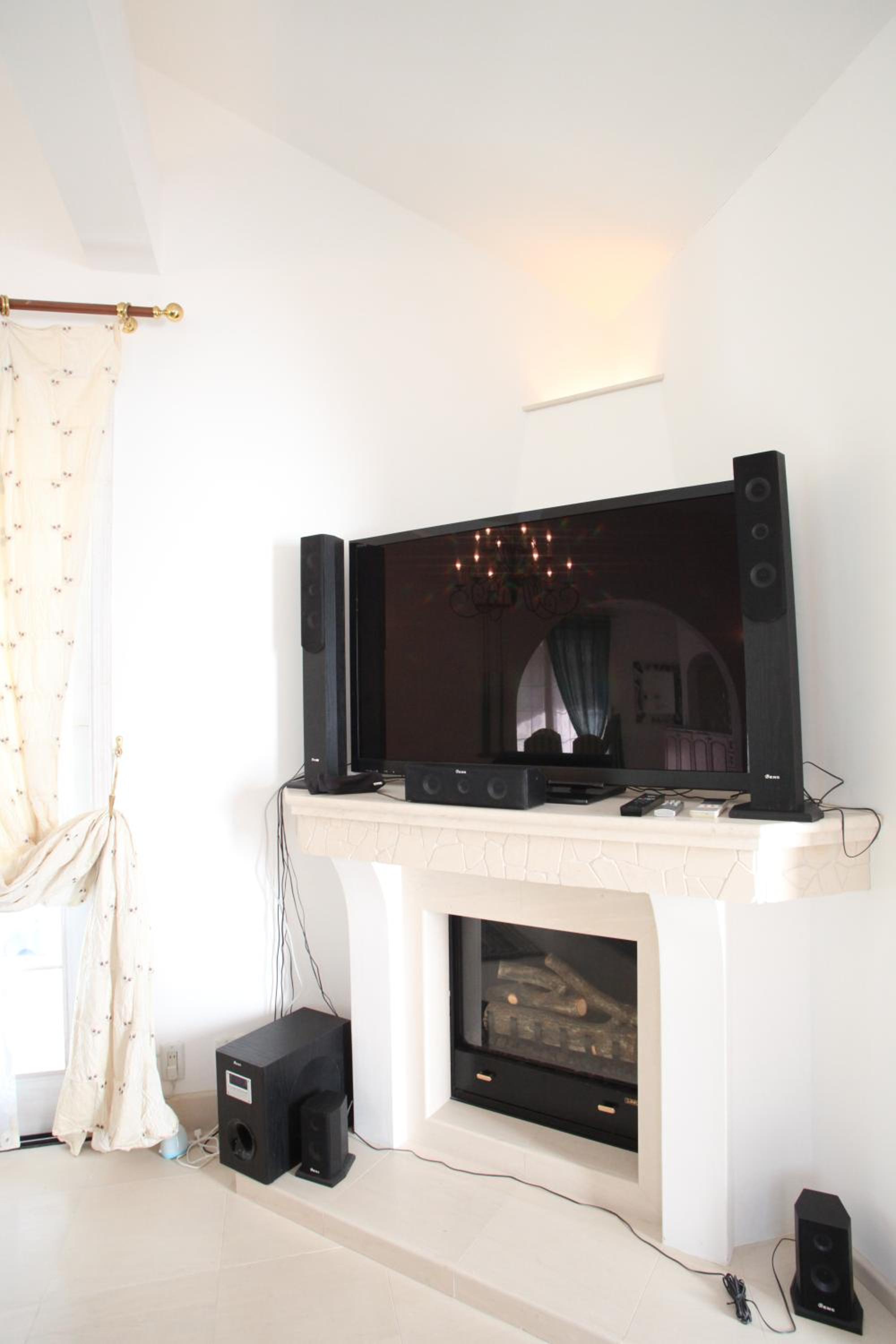 Three-Bedroom Villa - Photo 46