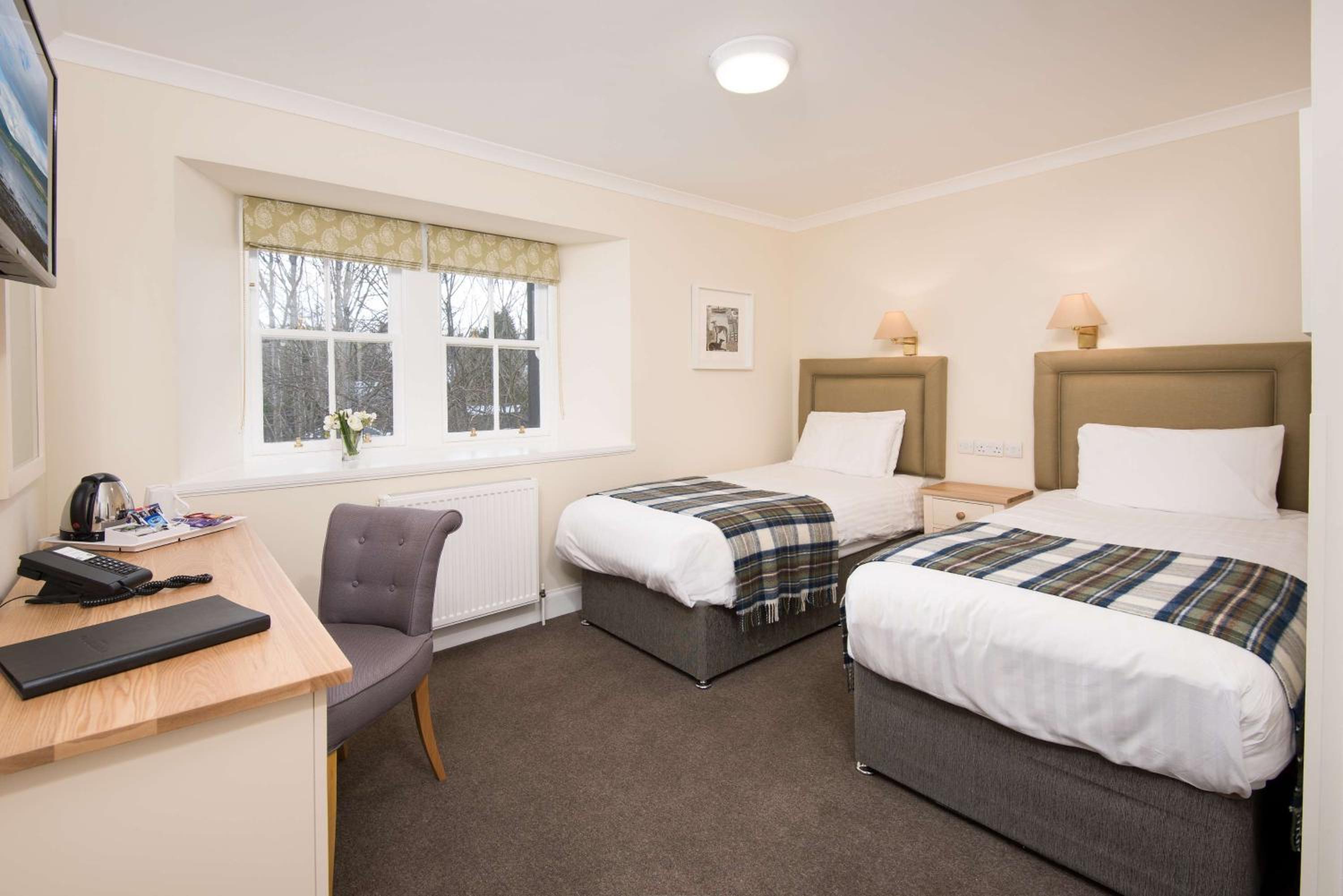 Standard Twin Room - Non-Smoking photo 1