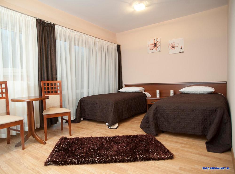 Double or Twin Room photo 3