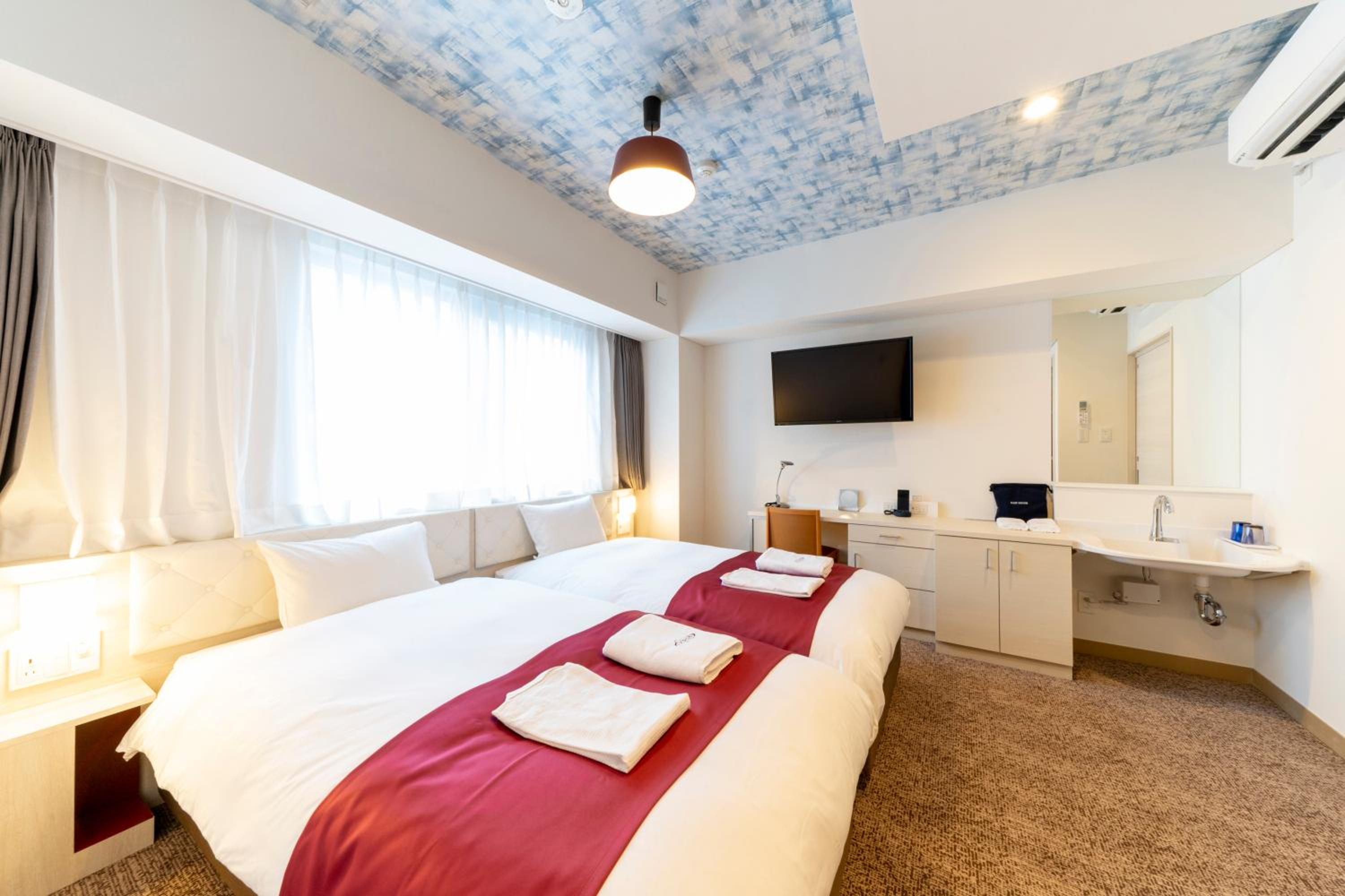 Twin Room - Disability Access - Non-Smoking photo 3