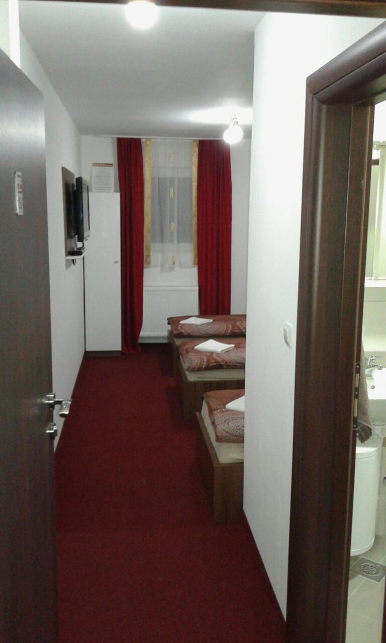 Deluxe Triple Room photo 3
