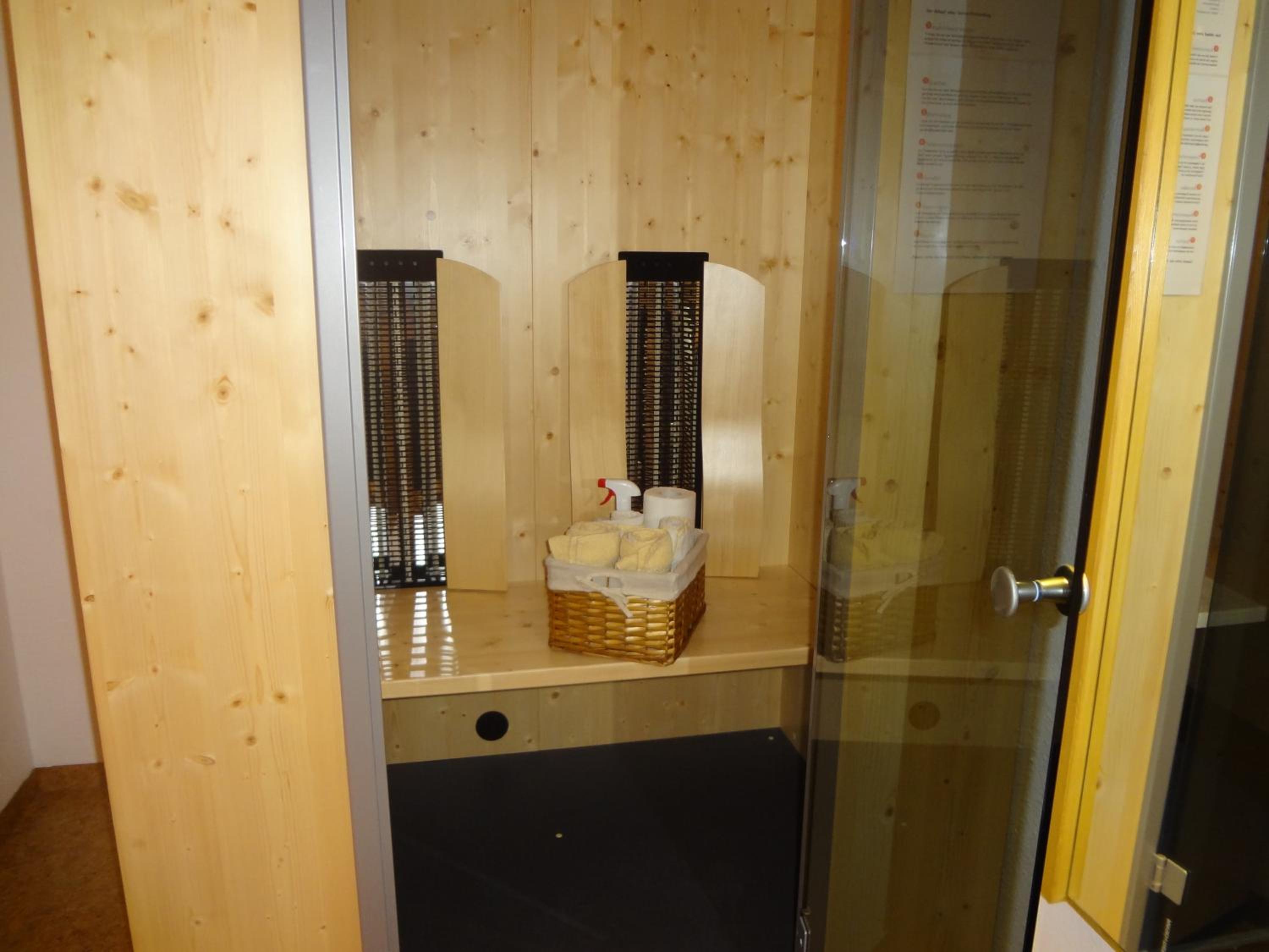 Apartment with Balcony photo 3