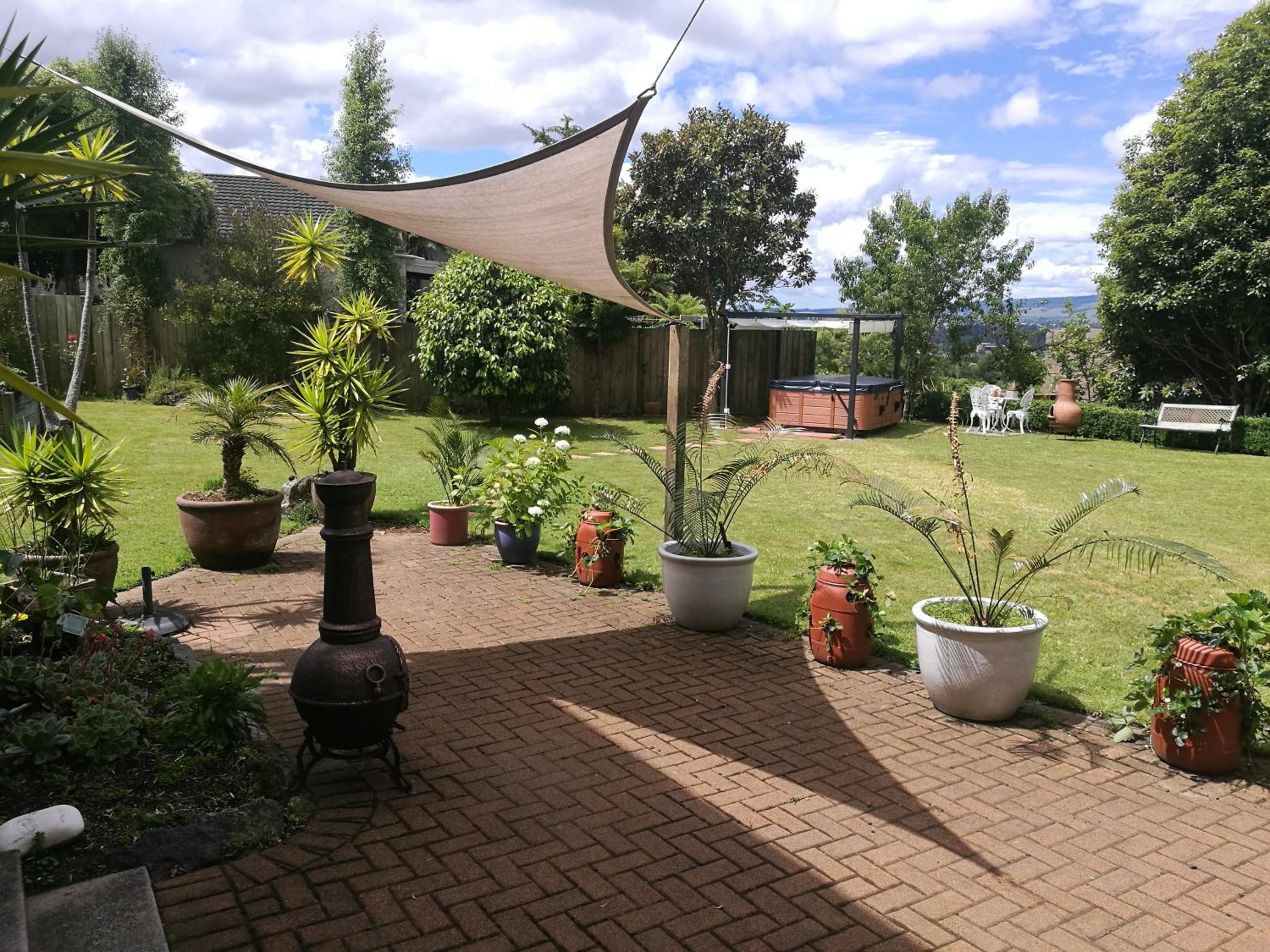 Queen Room with garden view photo 2