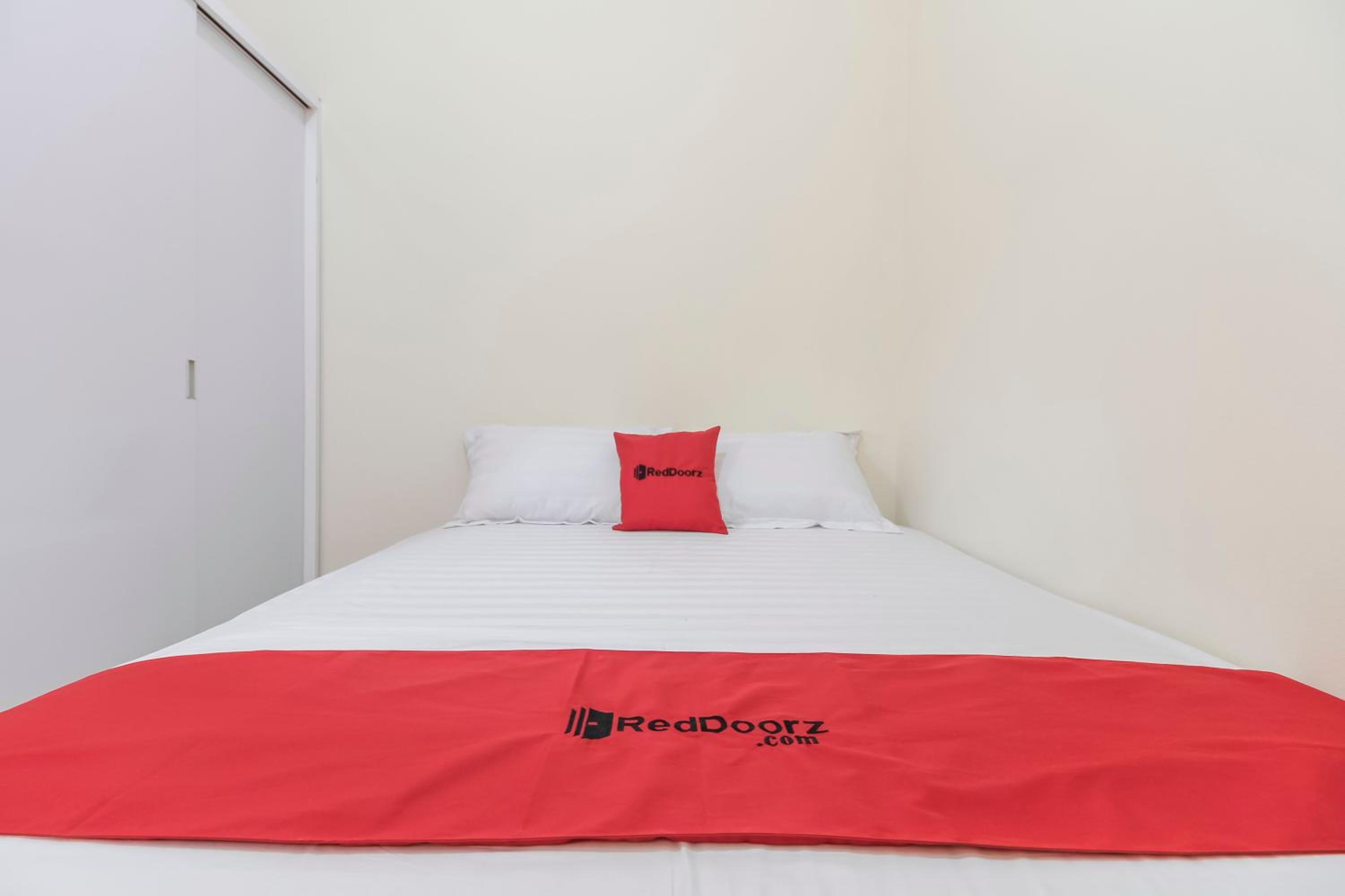 Double Room - Photo 9
