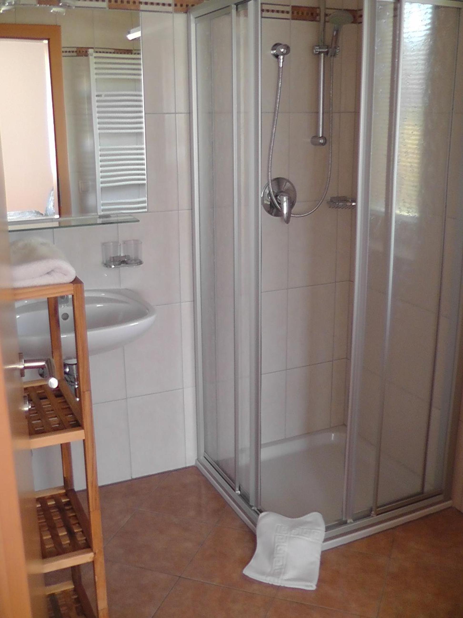 One-Bedroom Apartment with Balcony photo 3