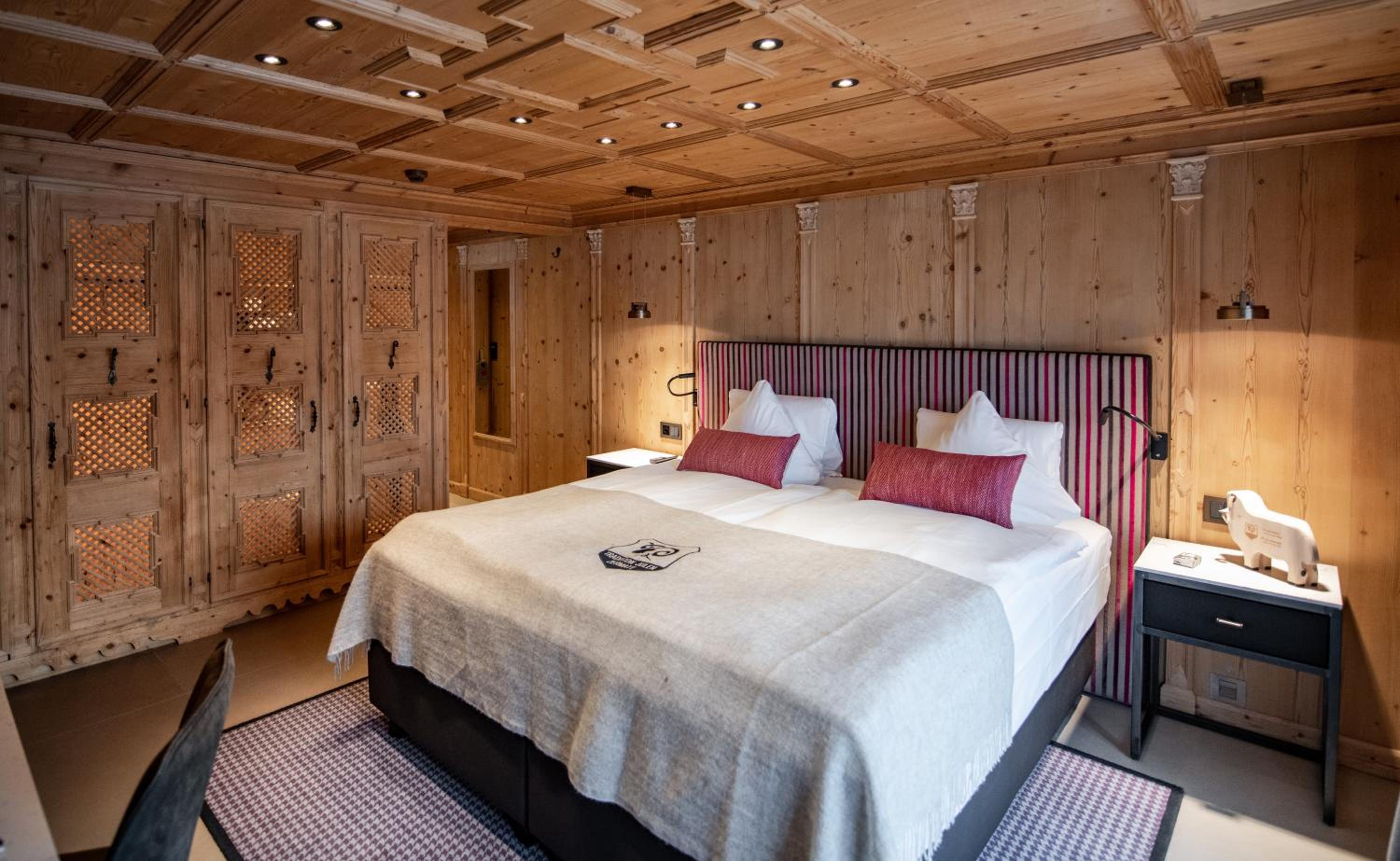 Matterhorn Double Room - Photo 5