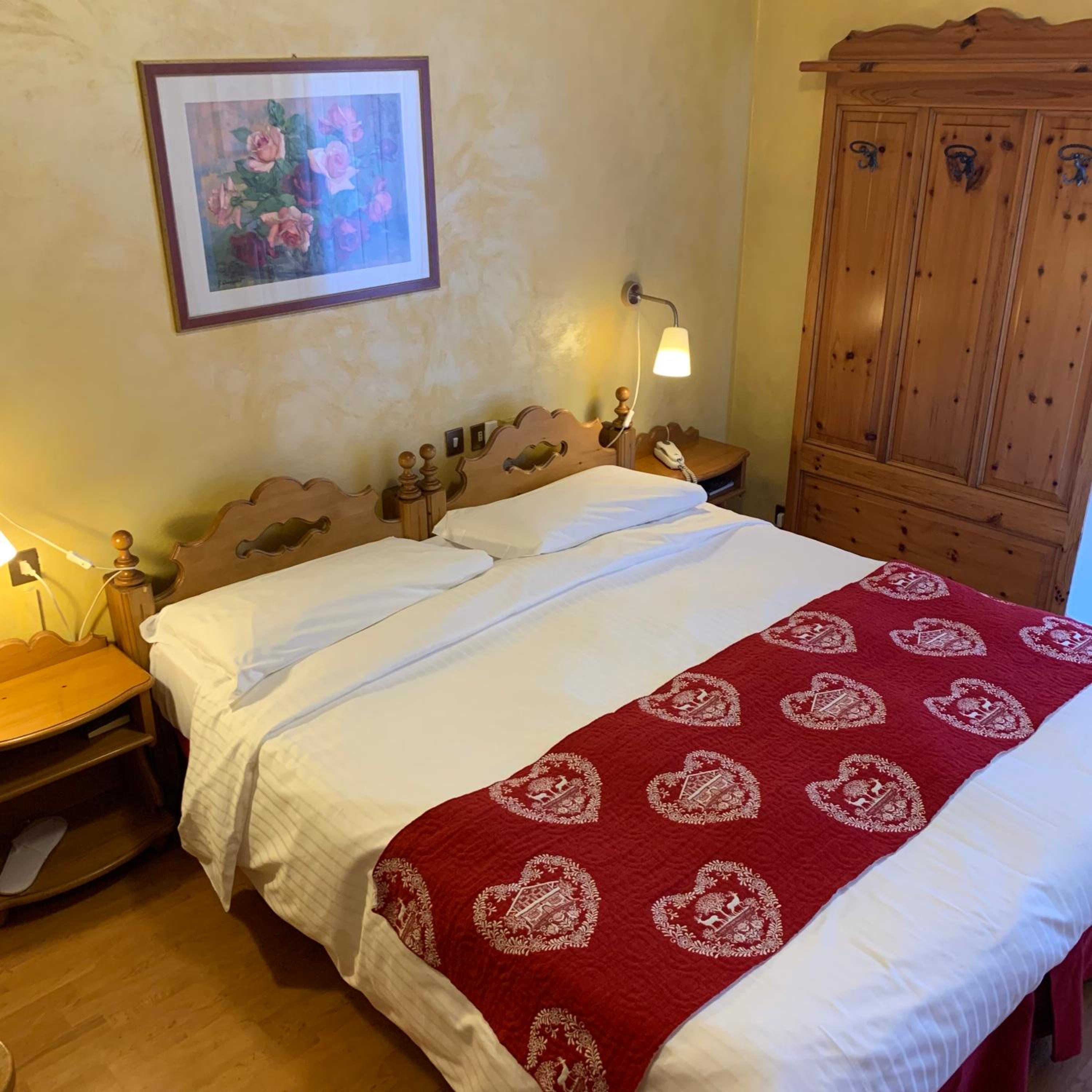 Double Room - Photo 8
