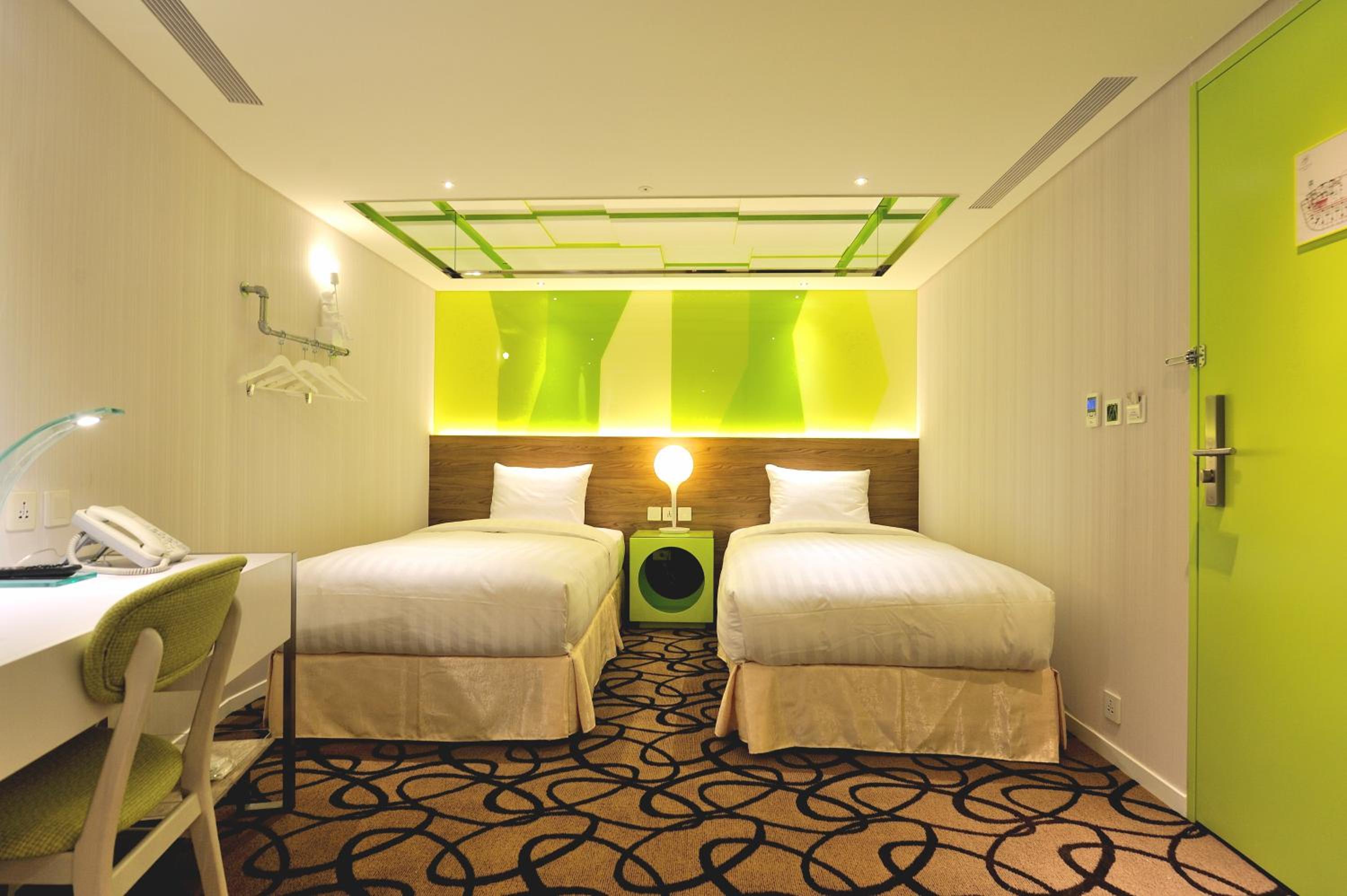 Standard Twin Room - No Window