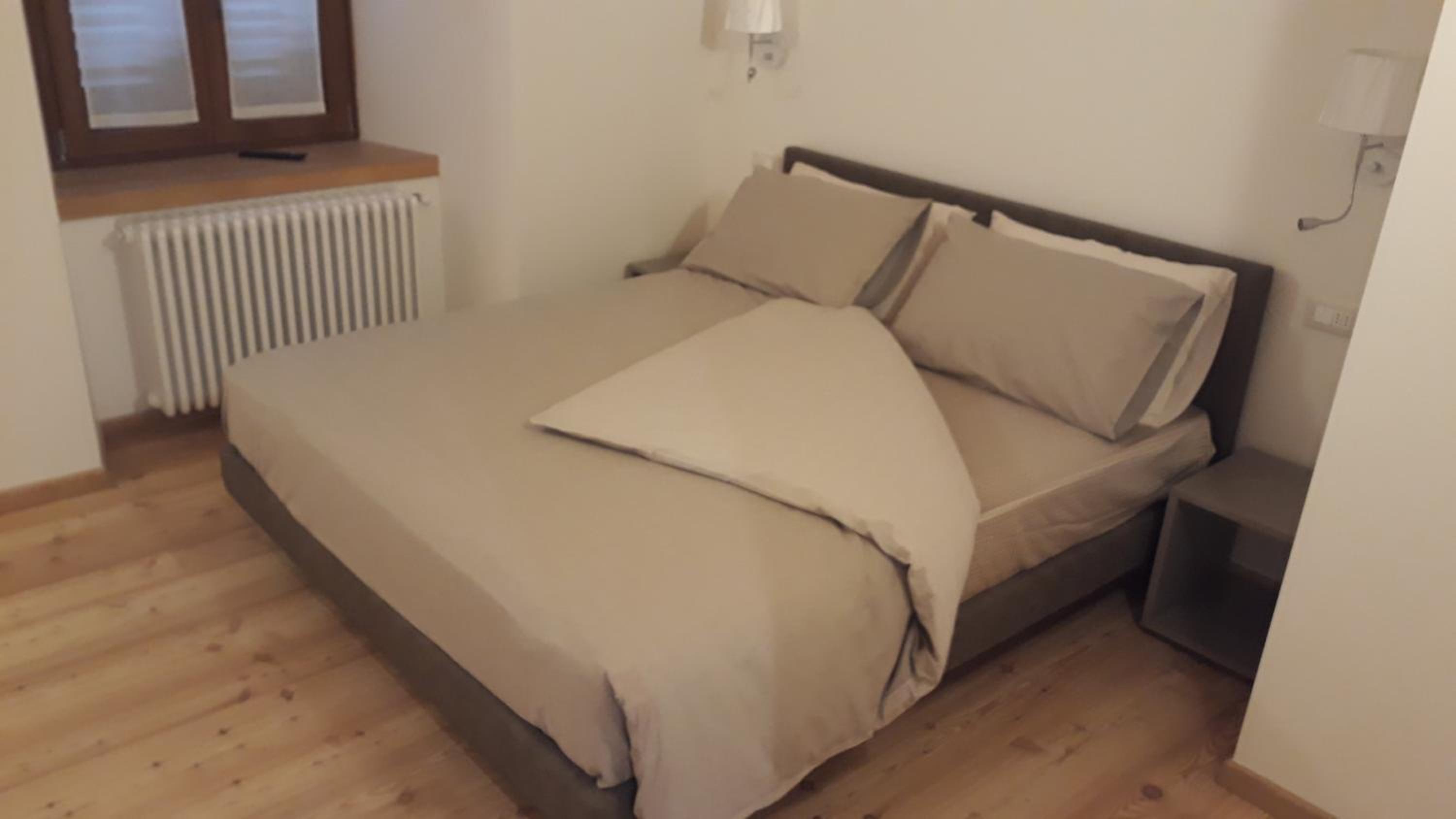 Double Room with Private Bathroom - Photo 1