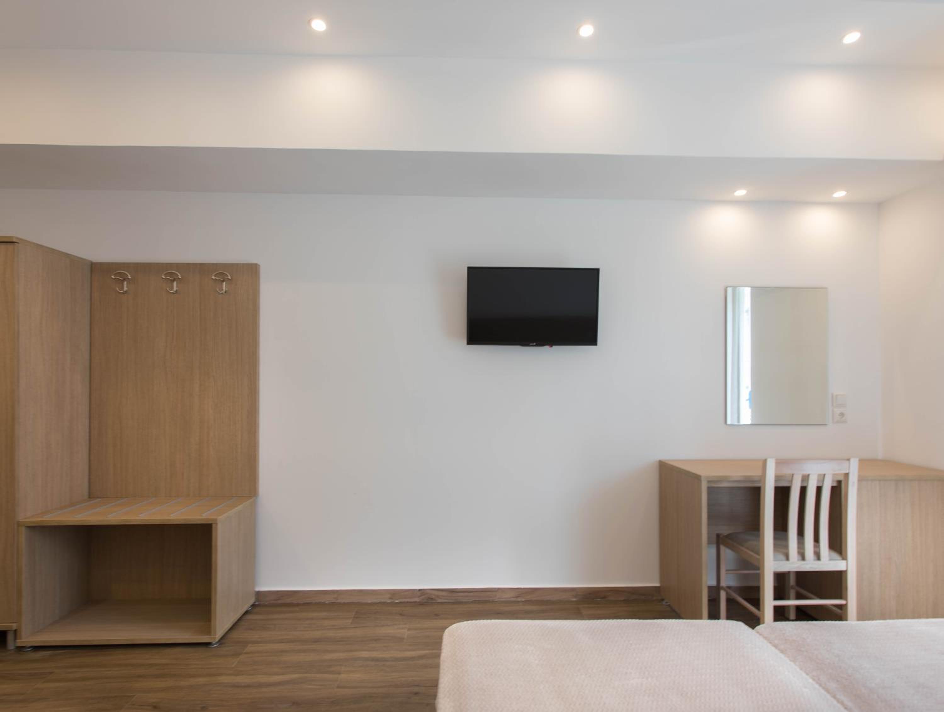 Superior Double or Twin Room - Photo 3