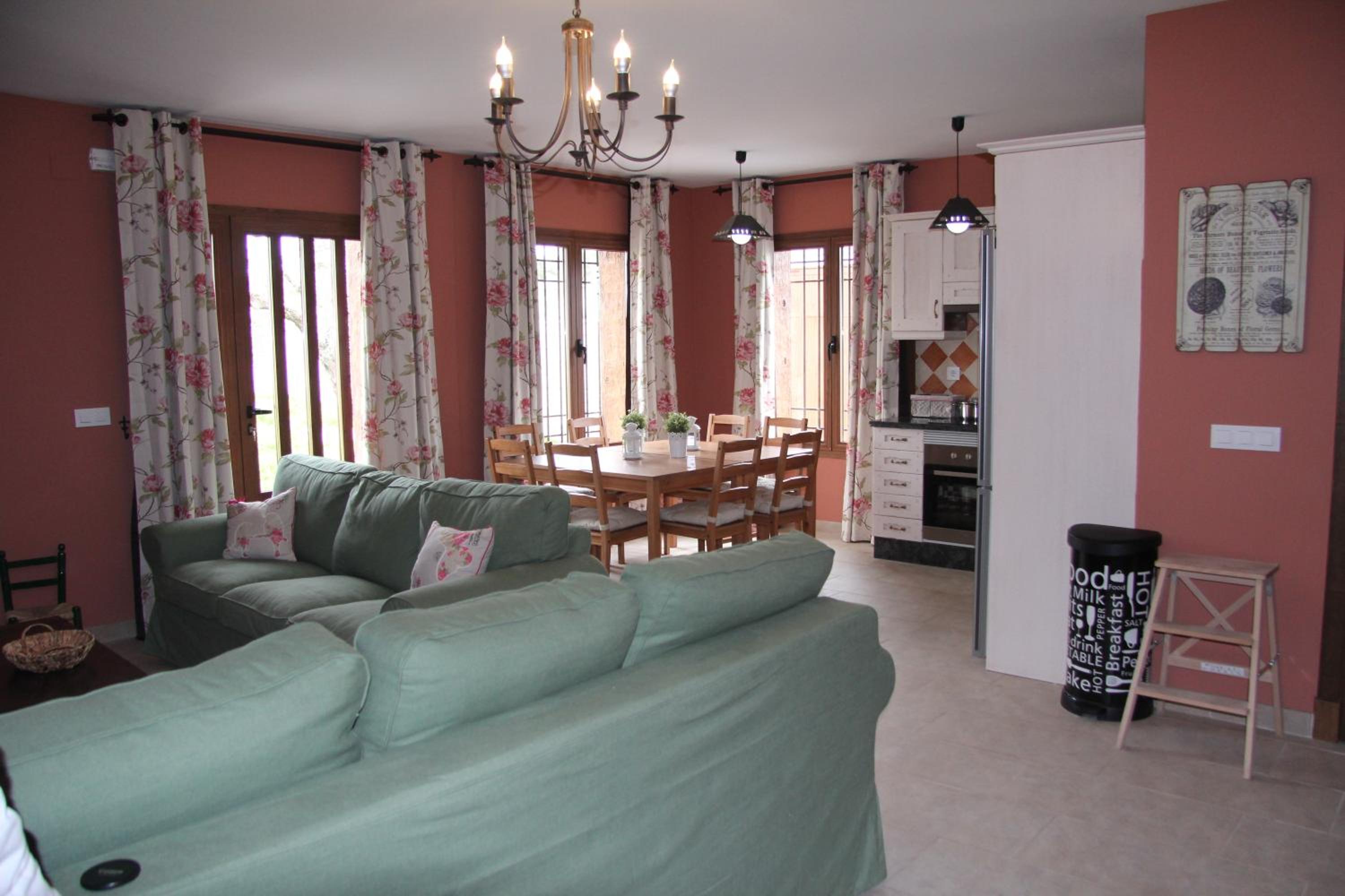 Villa photo 2