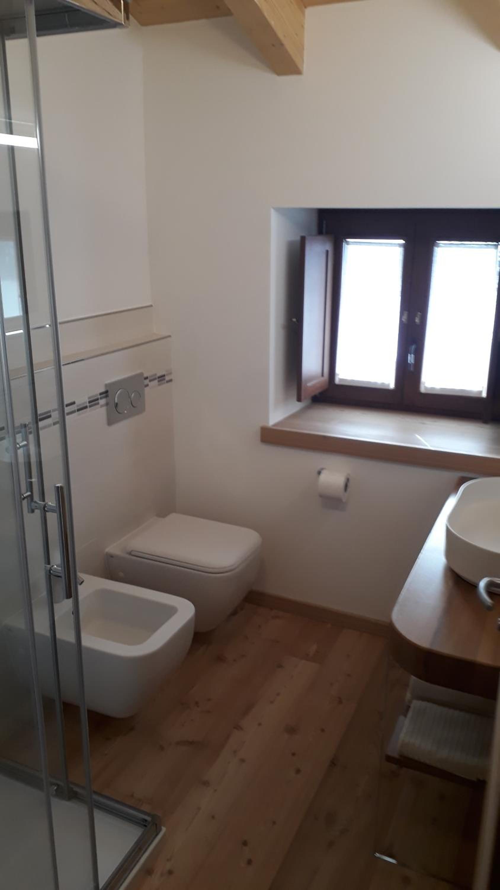 Deluxe Suite - Photo 6