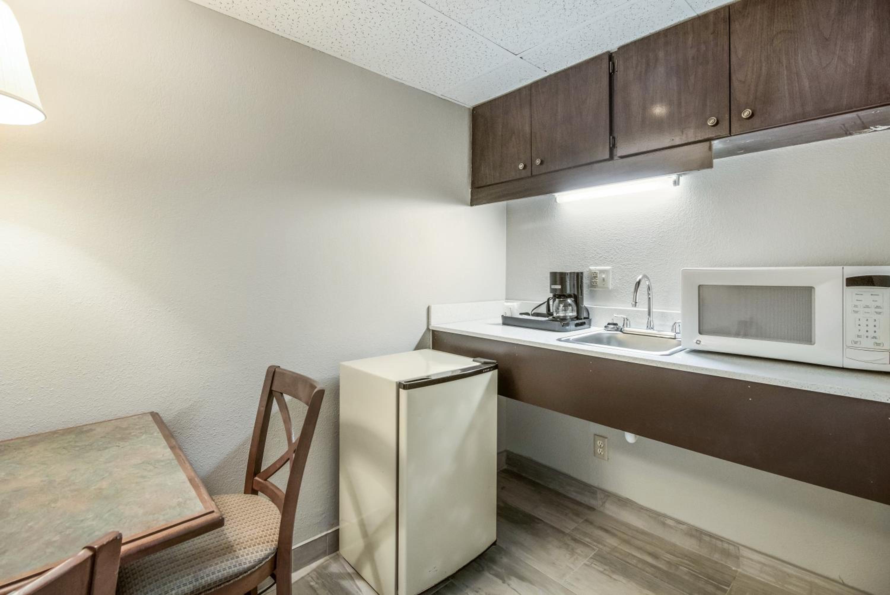 King Suite - Photo 4