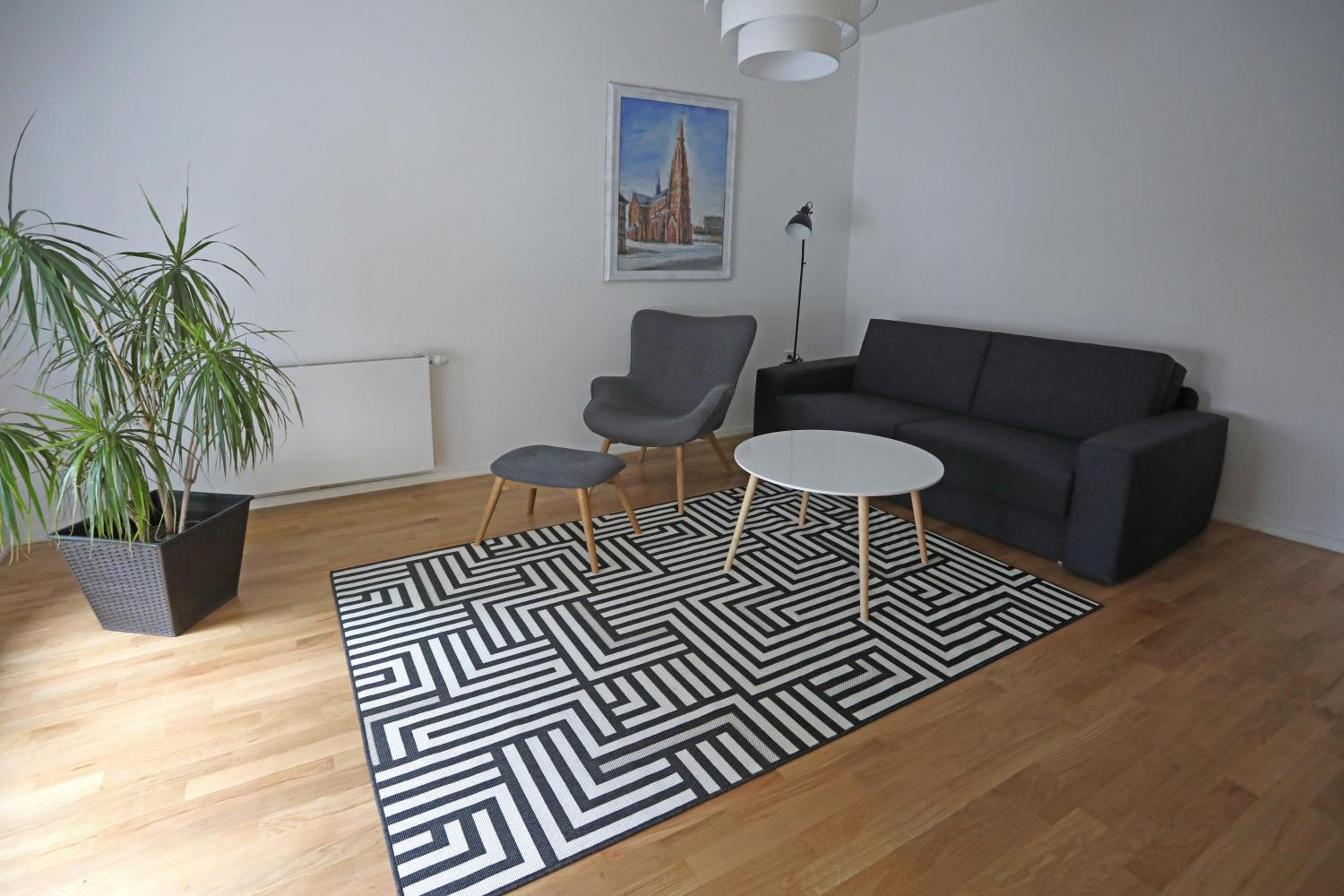 One-Bedroom Apartment photo 2
