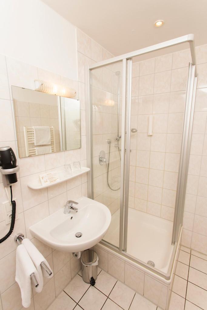 Double Room - Photo 4