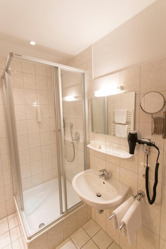 Double Room - Photo 3