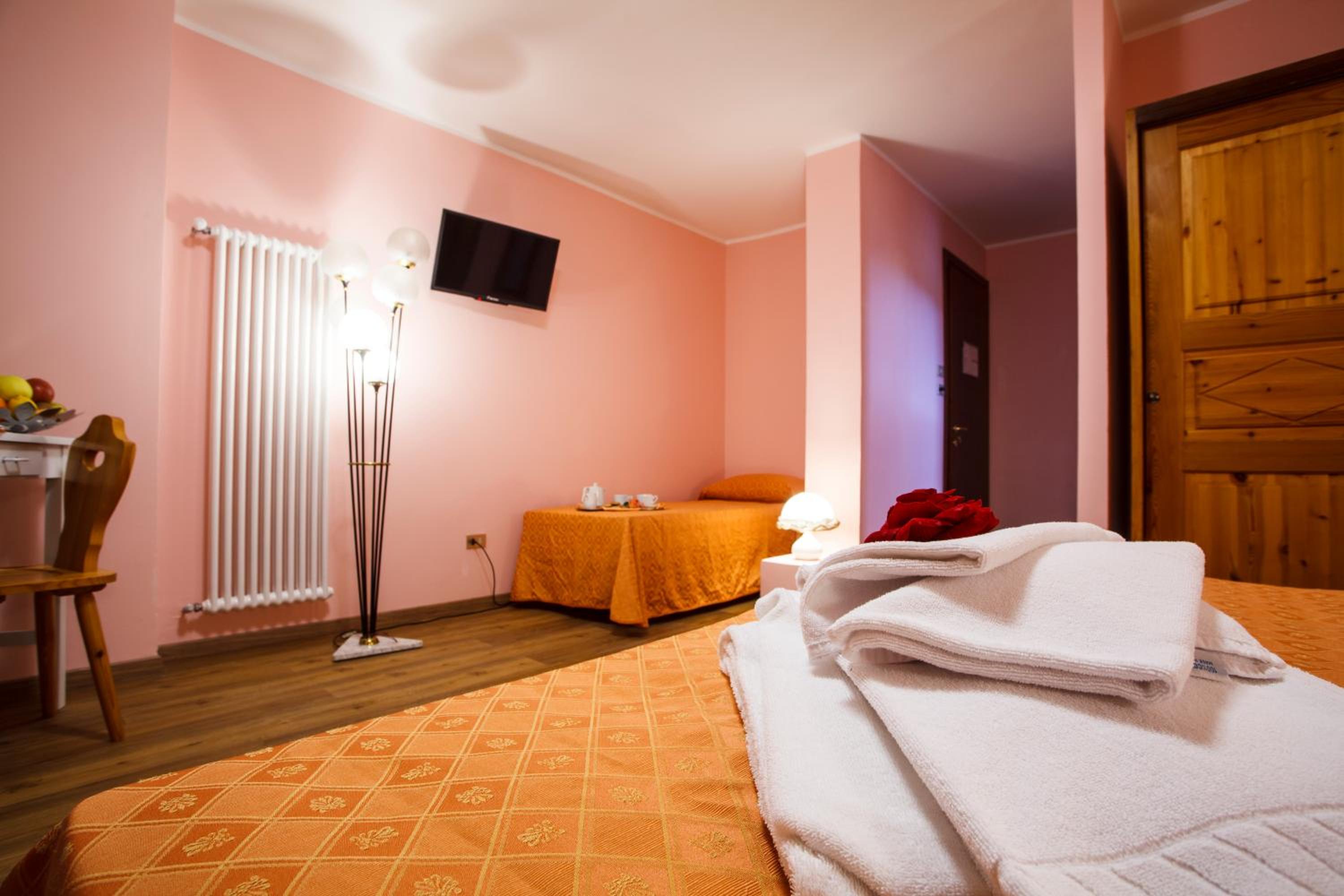 Double or Twin Room photo 1