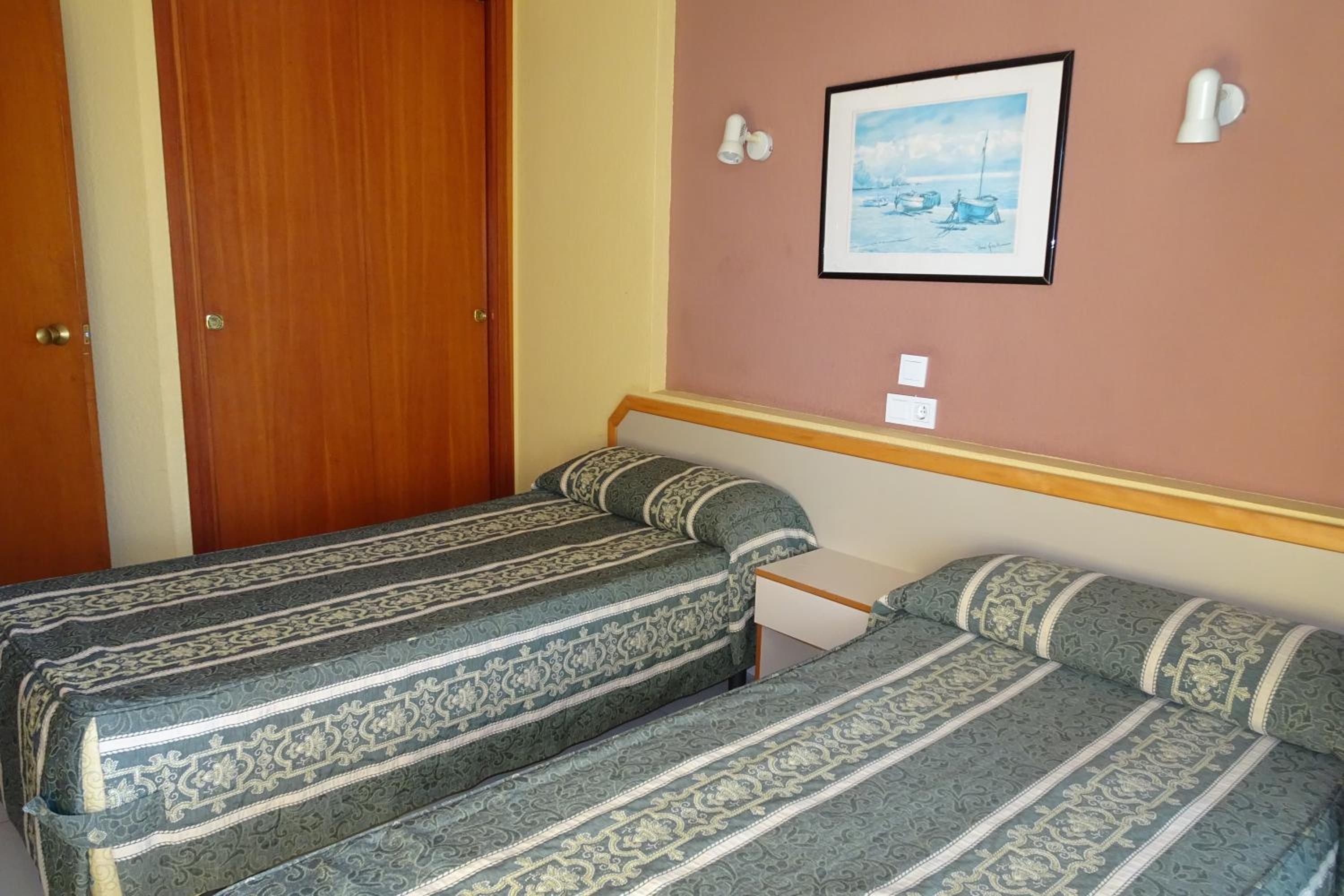 One-Bedroom Apartment - Photo 1