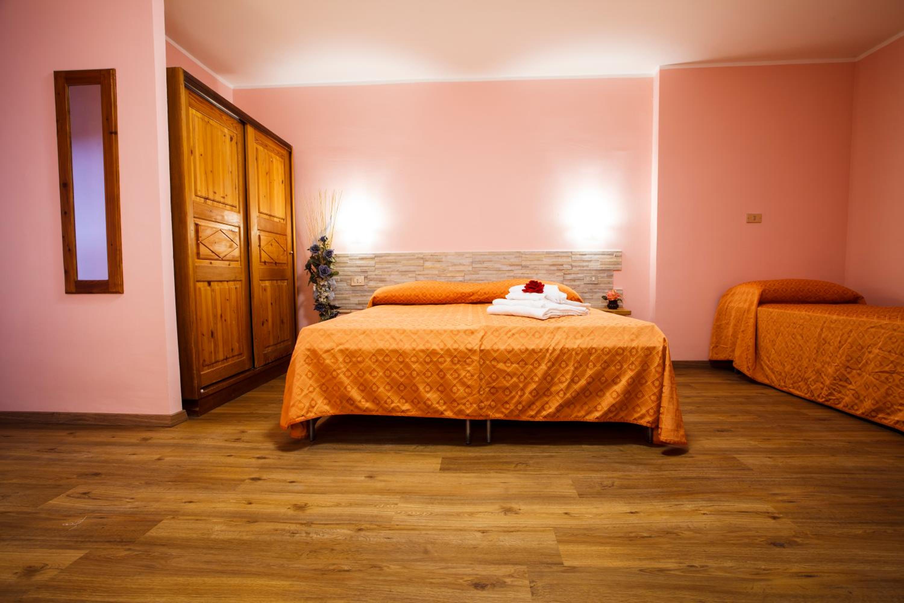 Triple Room photo 1