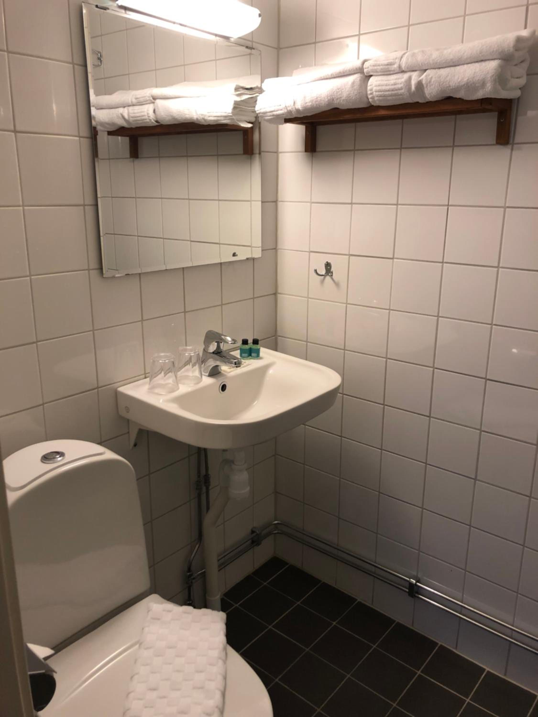 Standard Double Room - Photo 2