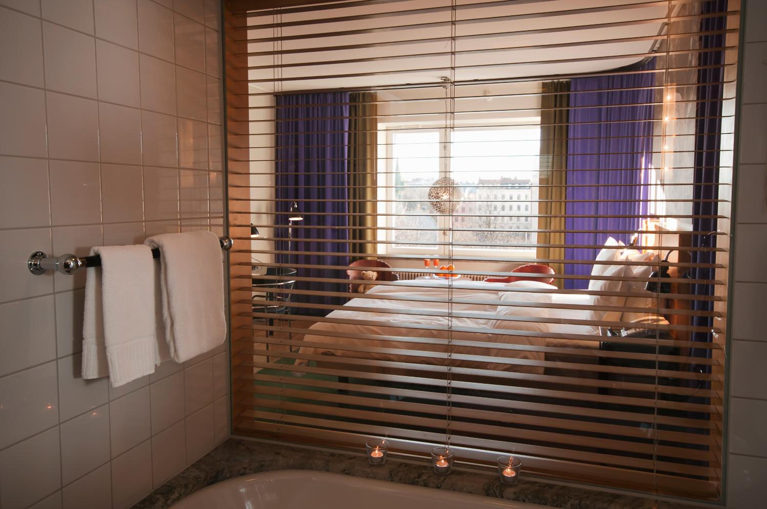 Deluxe Double or Twin Room - Photo 10