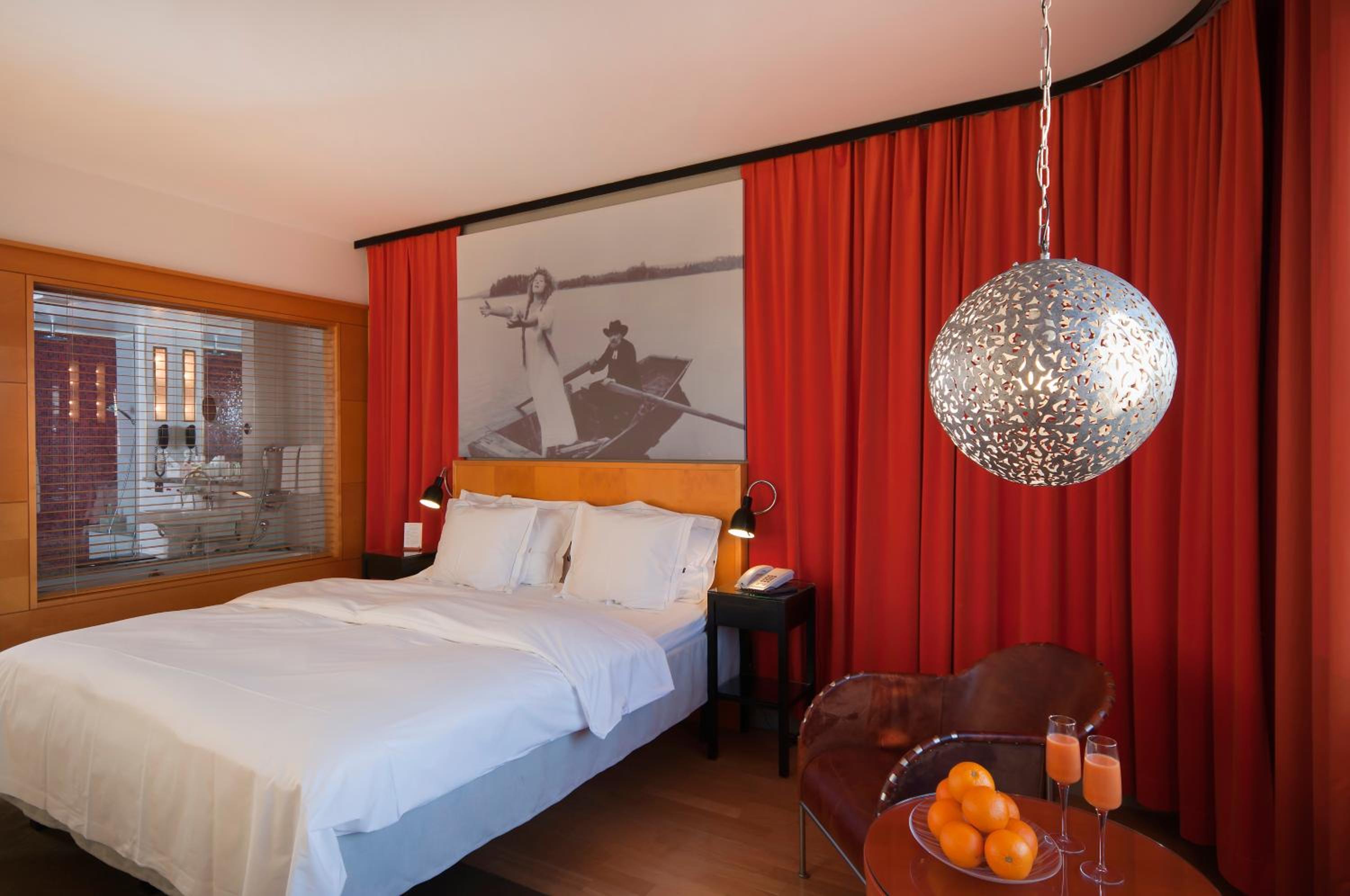 Deluxe Double or Twin Room - Photo 12