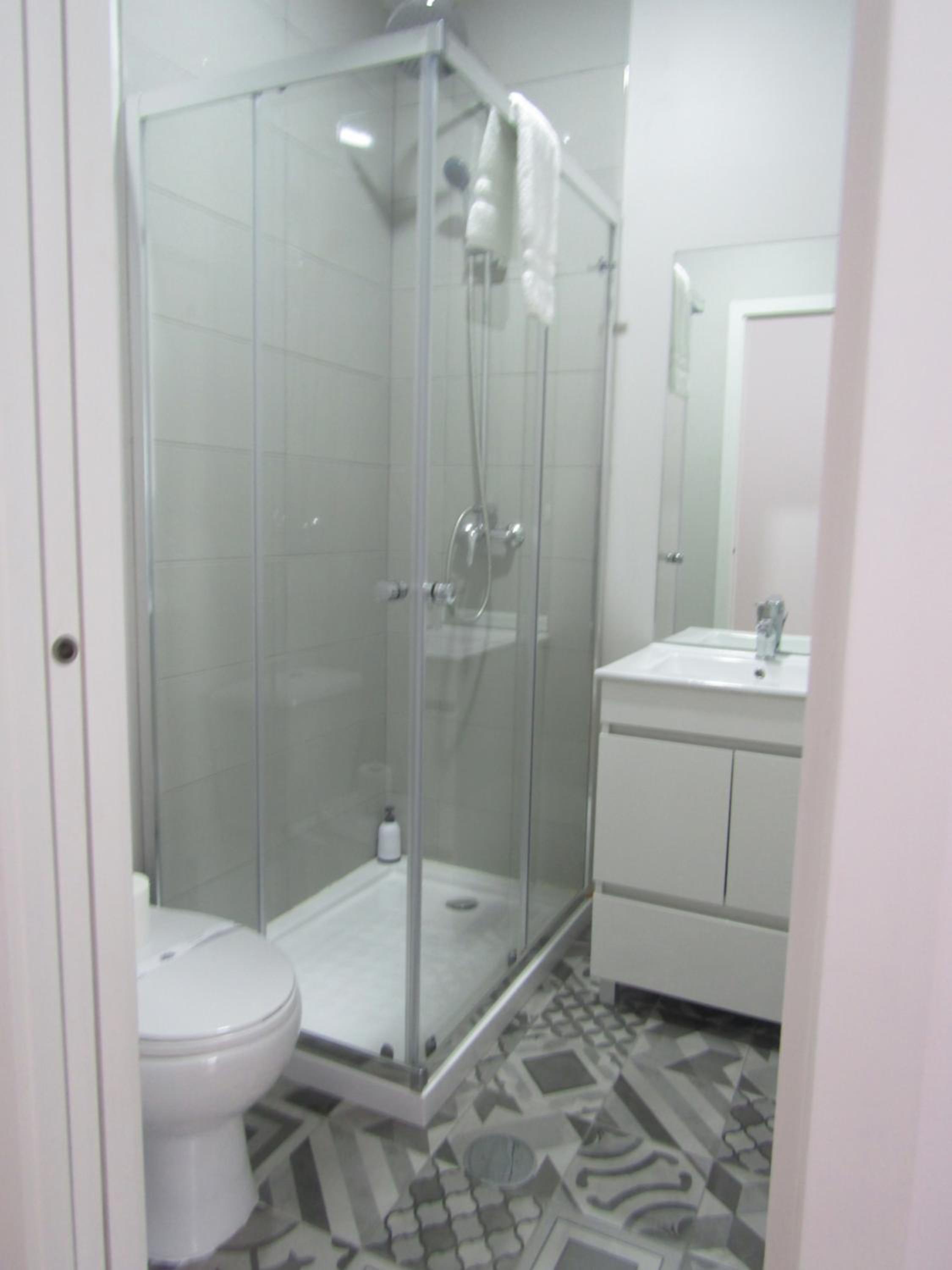 Deluxe Double Room - Photo 7