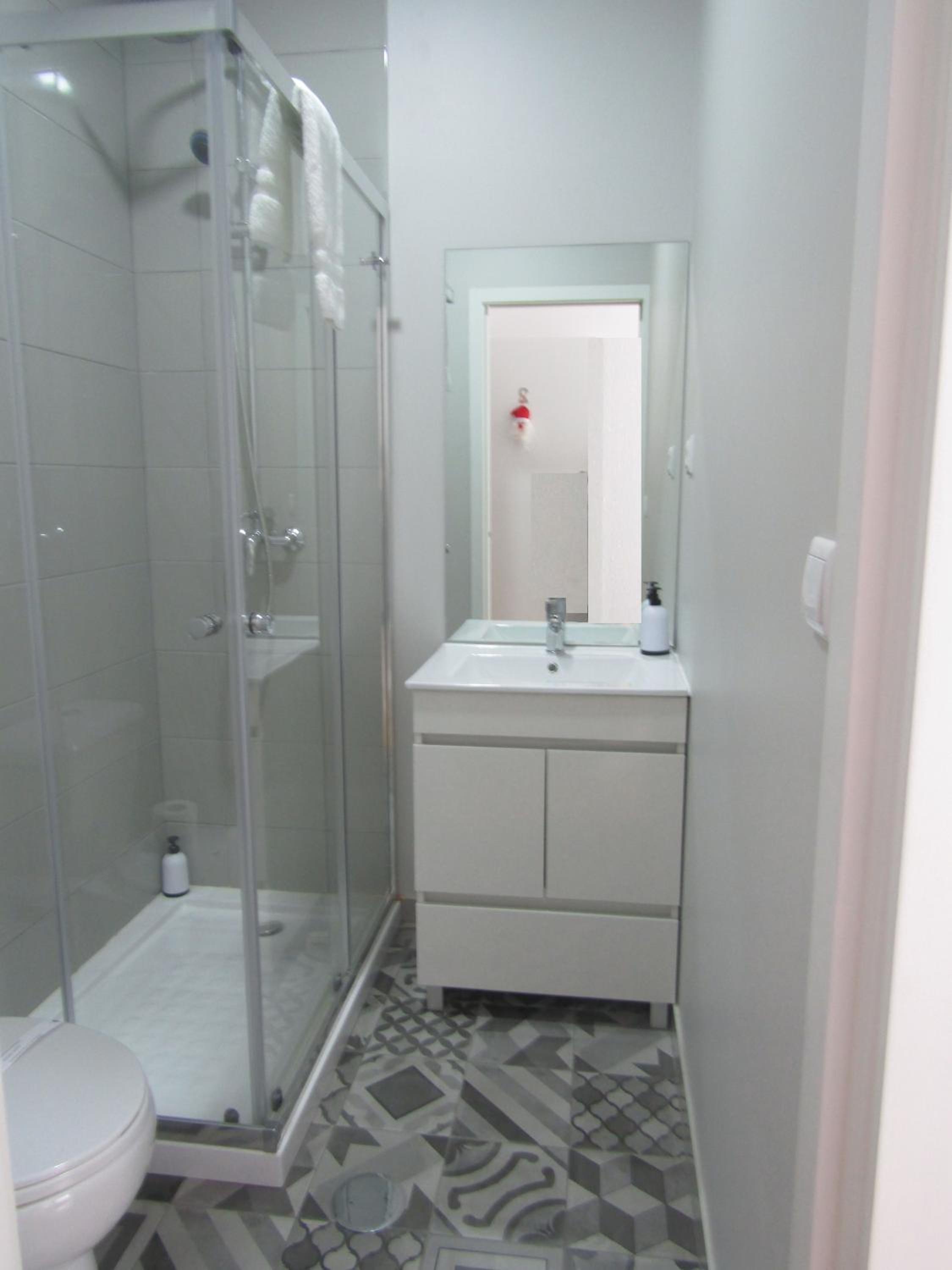 Superior King Room - Photo 5