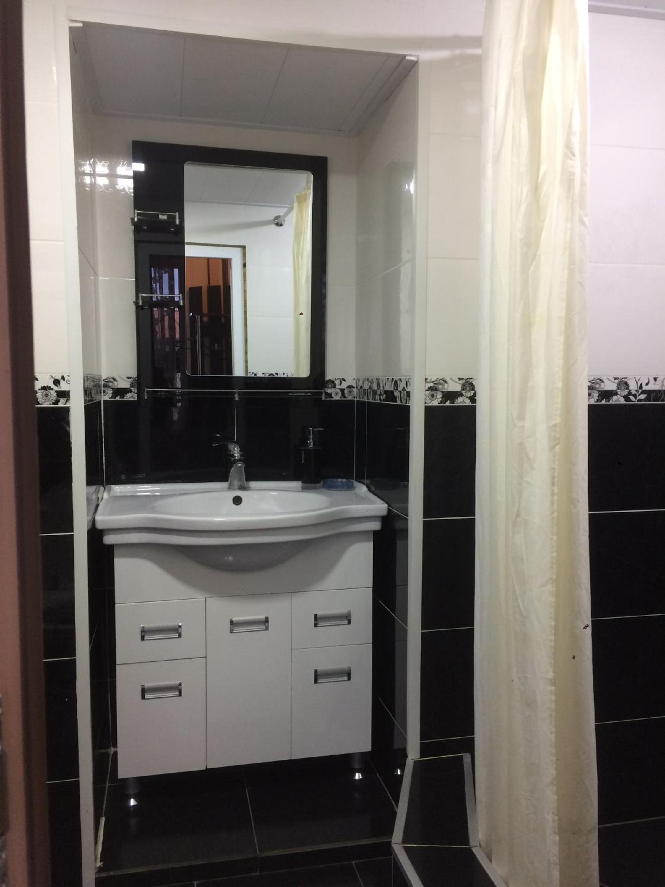 Triple Room with Private Bathroom photo 3