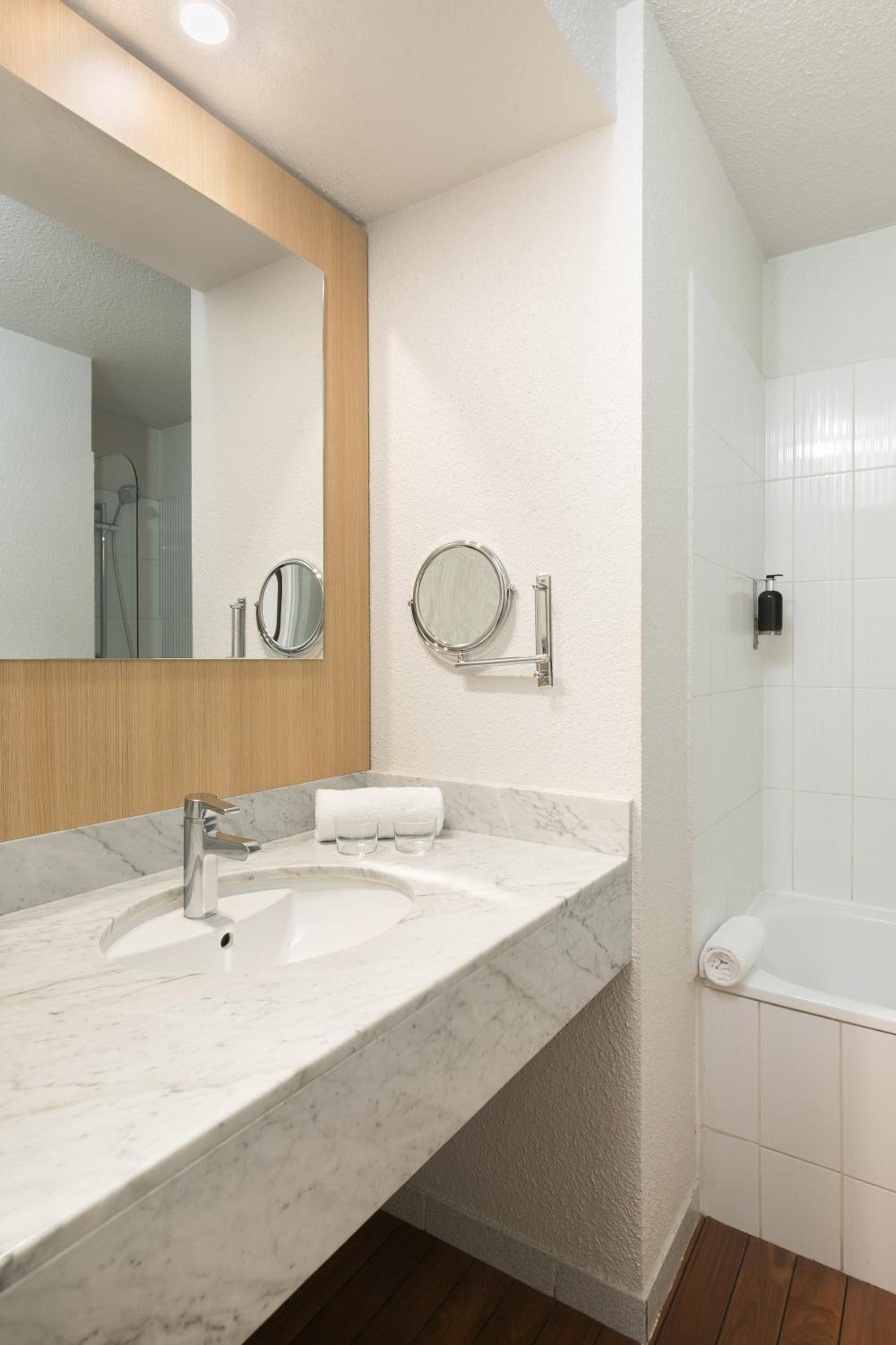 Classic Double Room - Photo 2