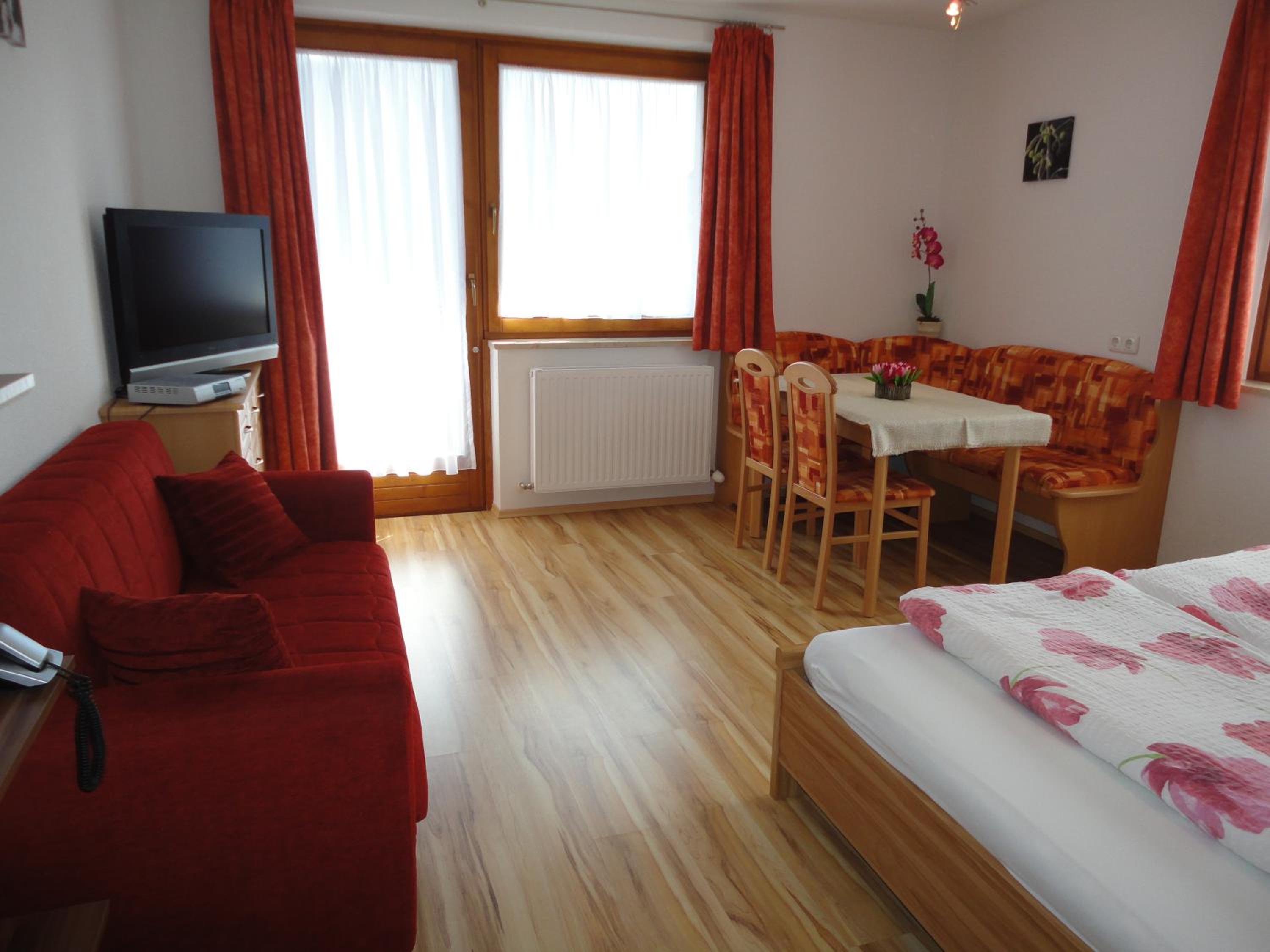 Two-Bedroom Apartment - Photo 4