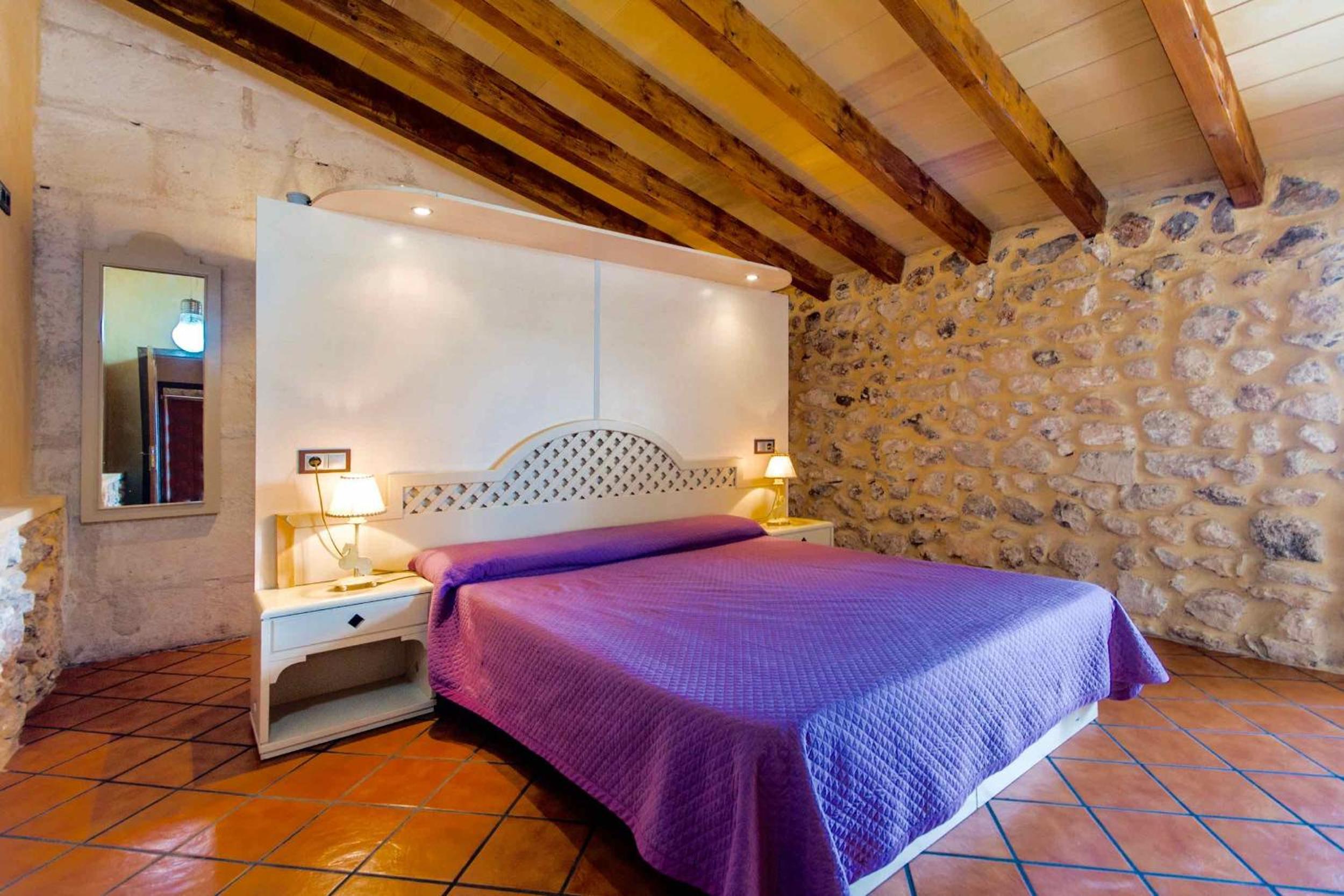Casa de cuatro habitaciones