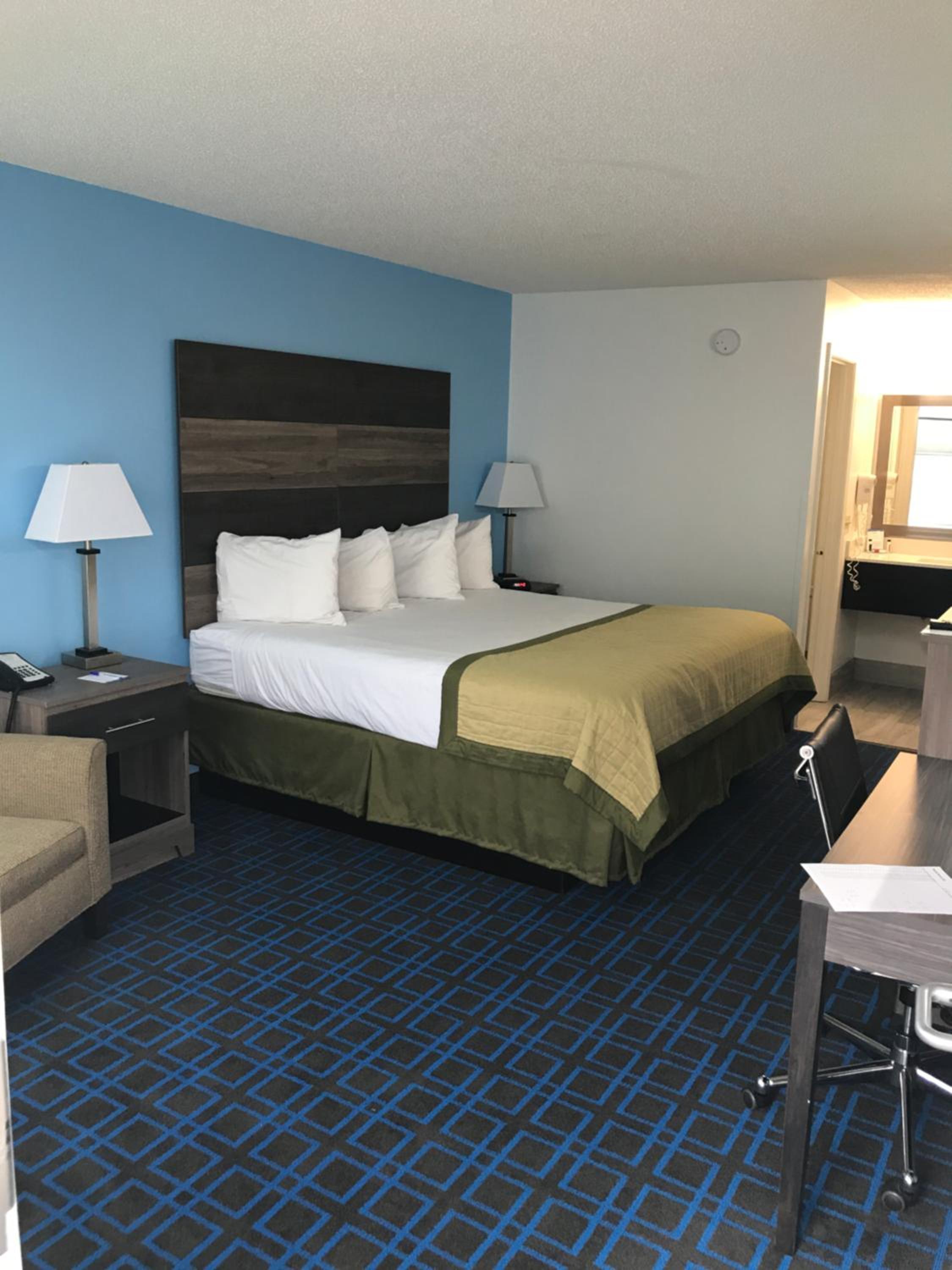 Deluxe King Room - Smoking