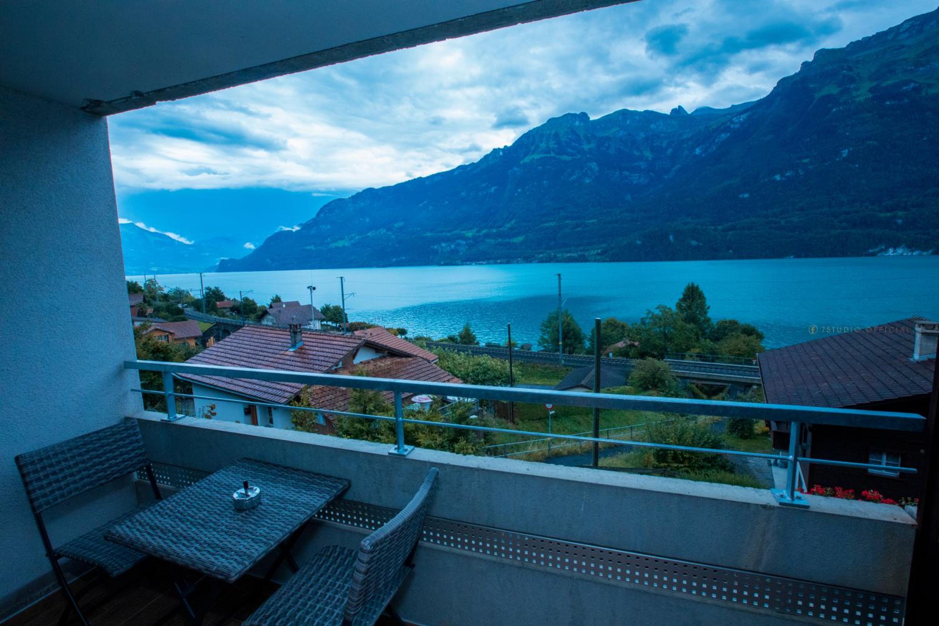 Deluxe Double Room with Balcony and Lake View - Photo 2