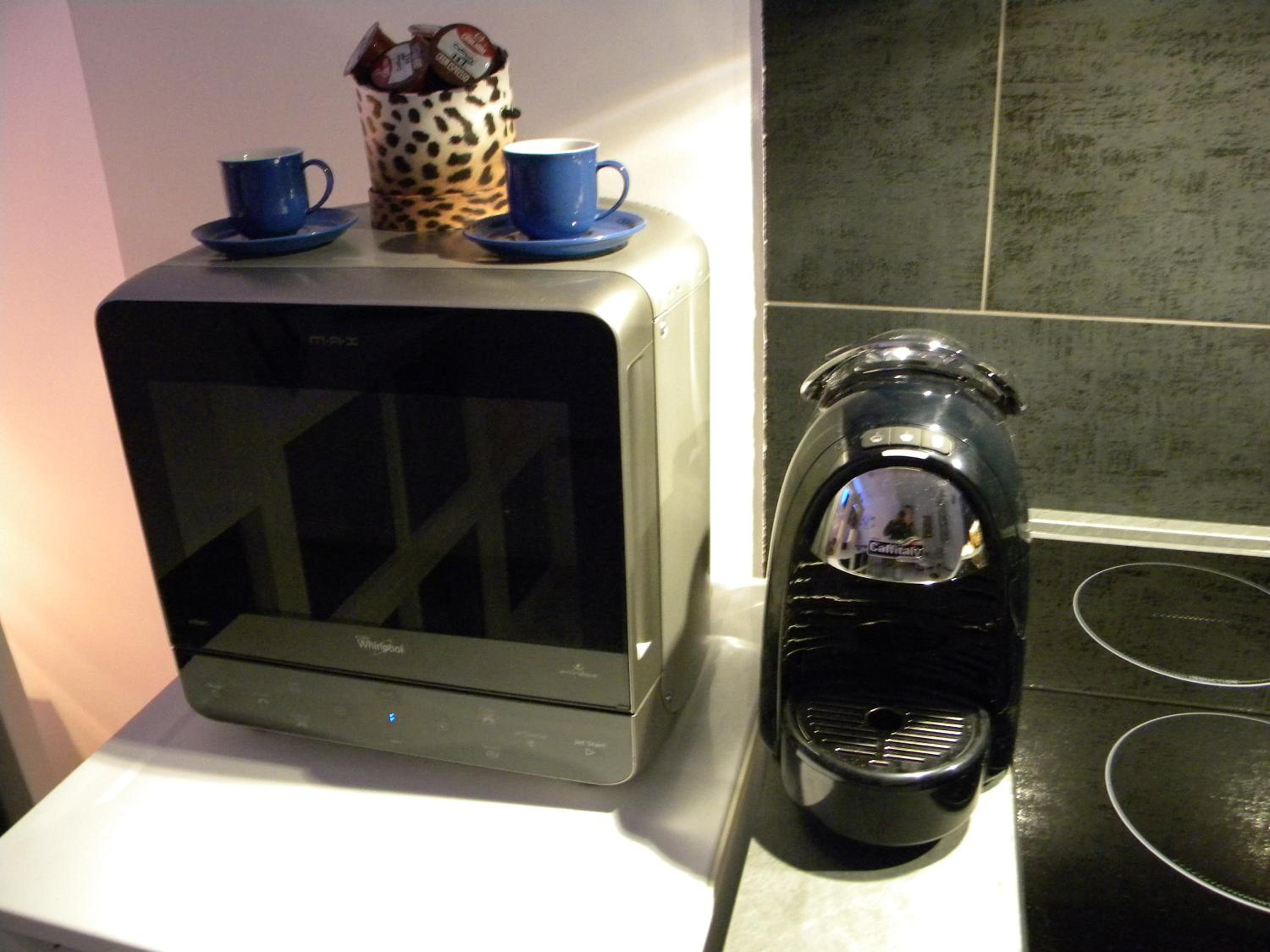 One-Bedroom Apartment - Photo 35