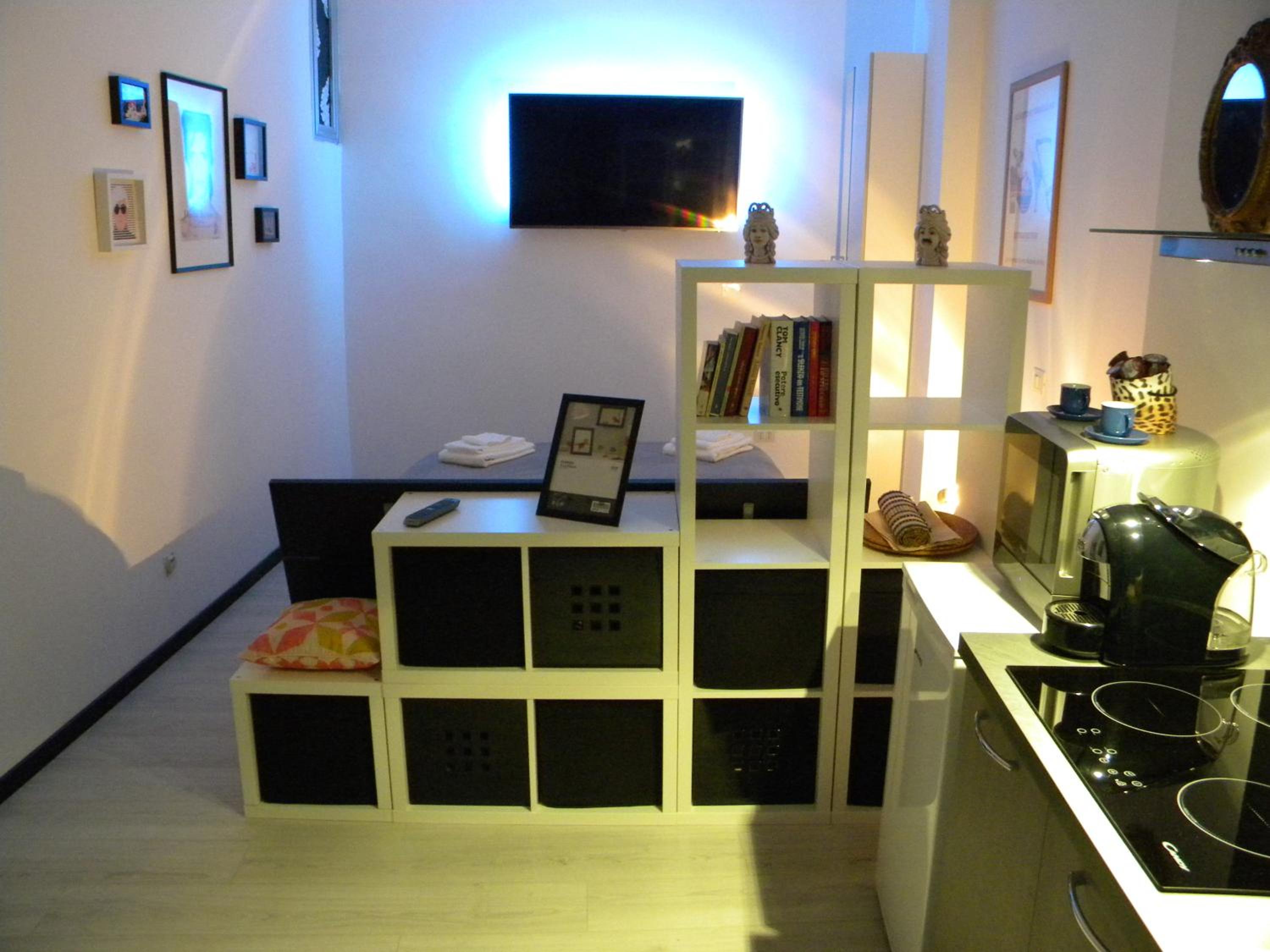 One-Bedroom Apartment - Photo 37