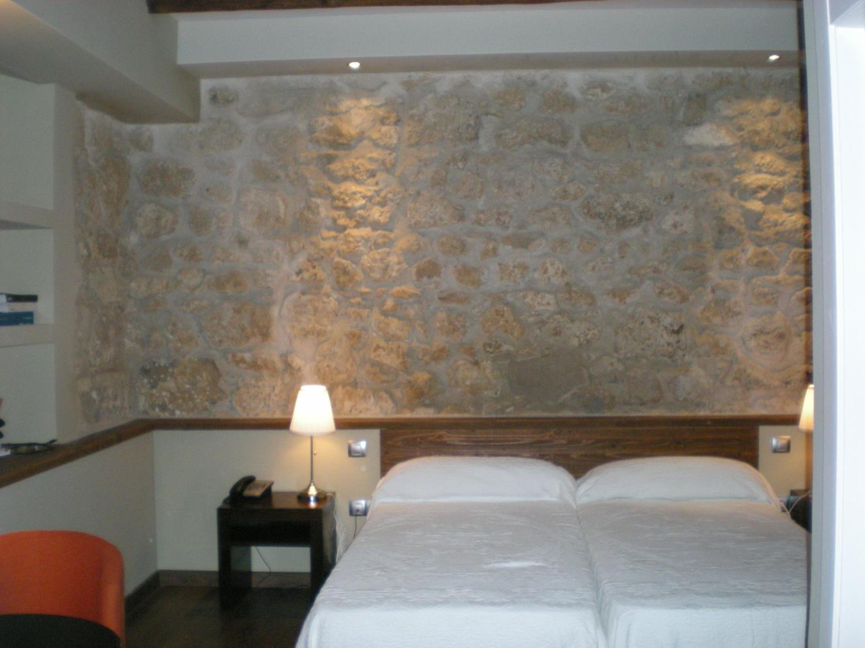 Double or Twin Room photo 2