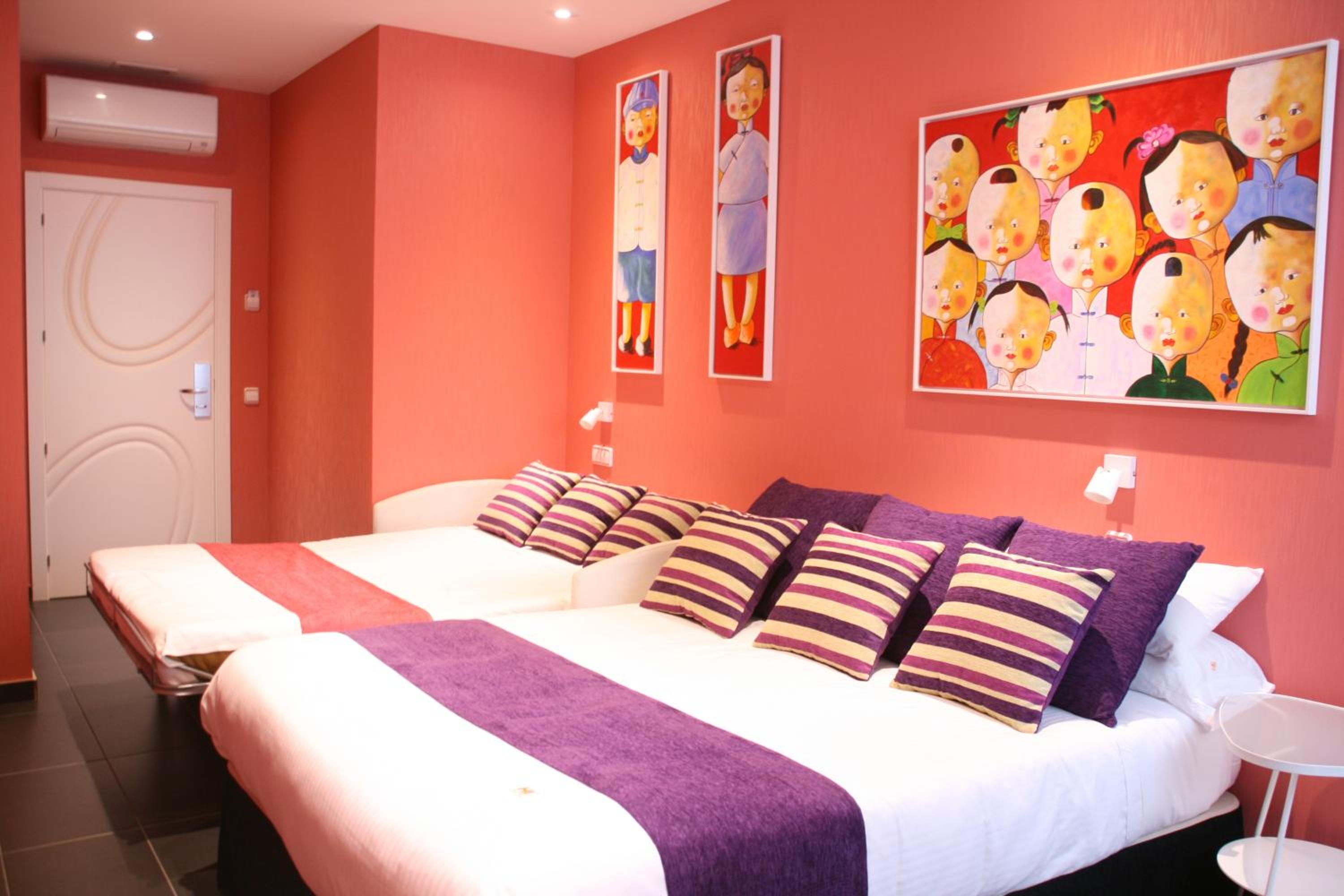 Deluxe Triple Room - Photo 19