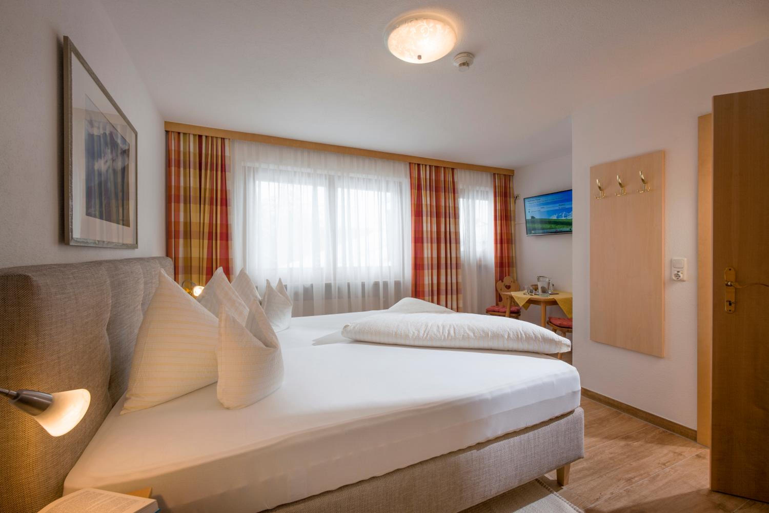 Double Room without Balcony photo 1