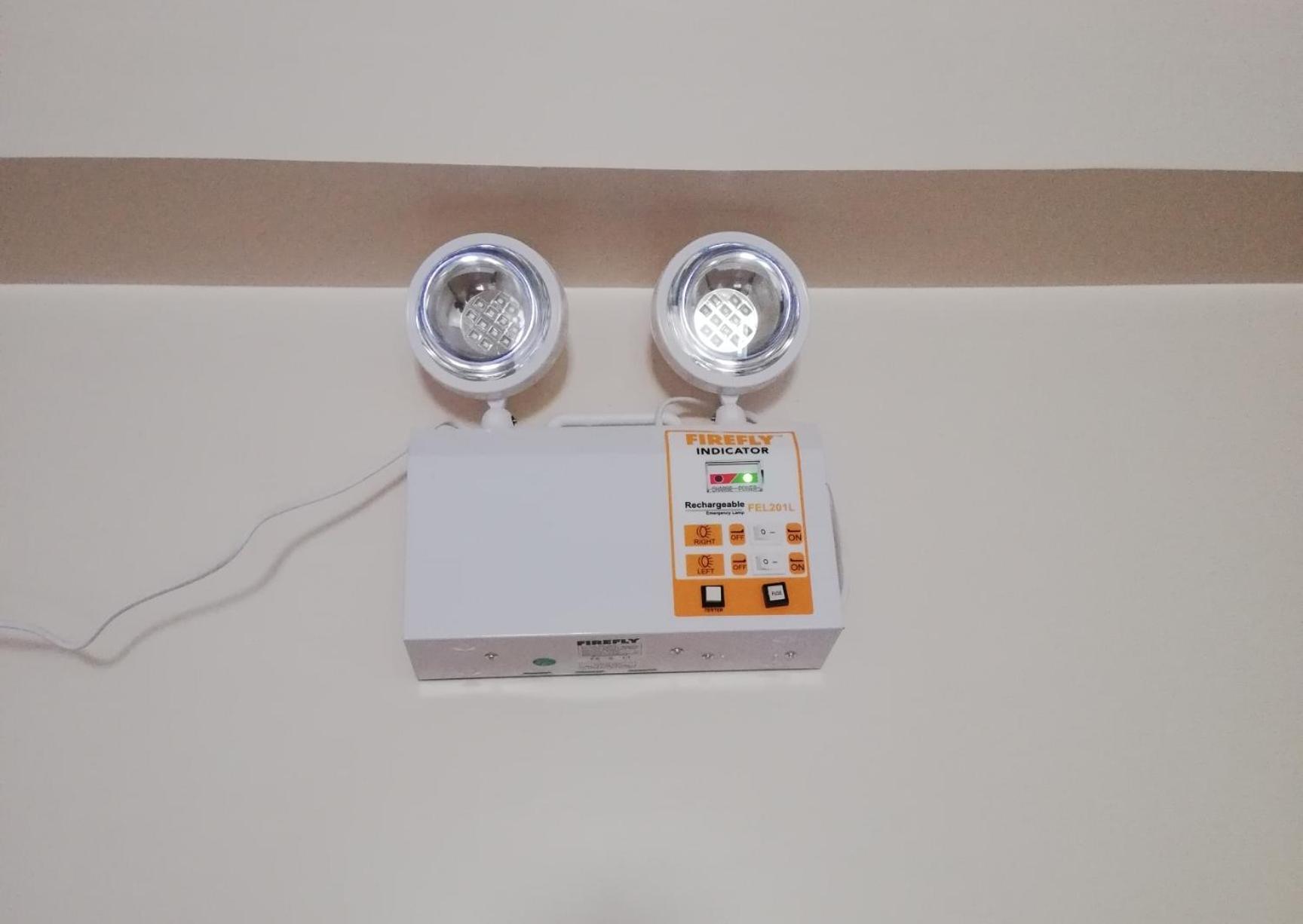 Standard Twin Room - Photo 4
